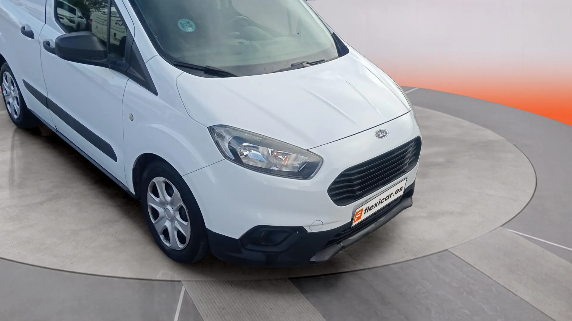 Ford Tourneo Courier 1.5 TDCi Ambiente - foto 12