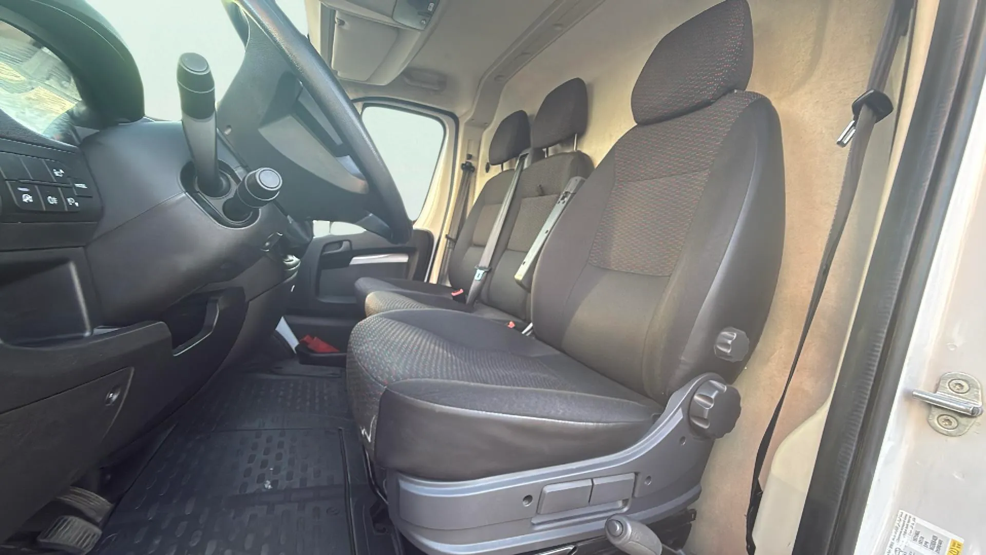 Opel Movano Chasis Caja Abierta Base L3 3.5T - foto 6