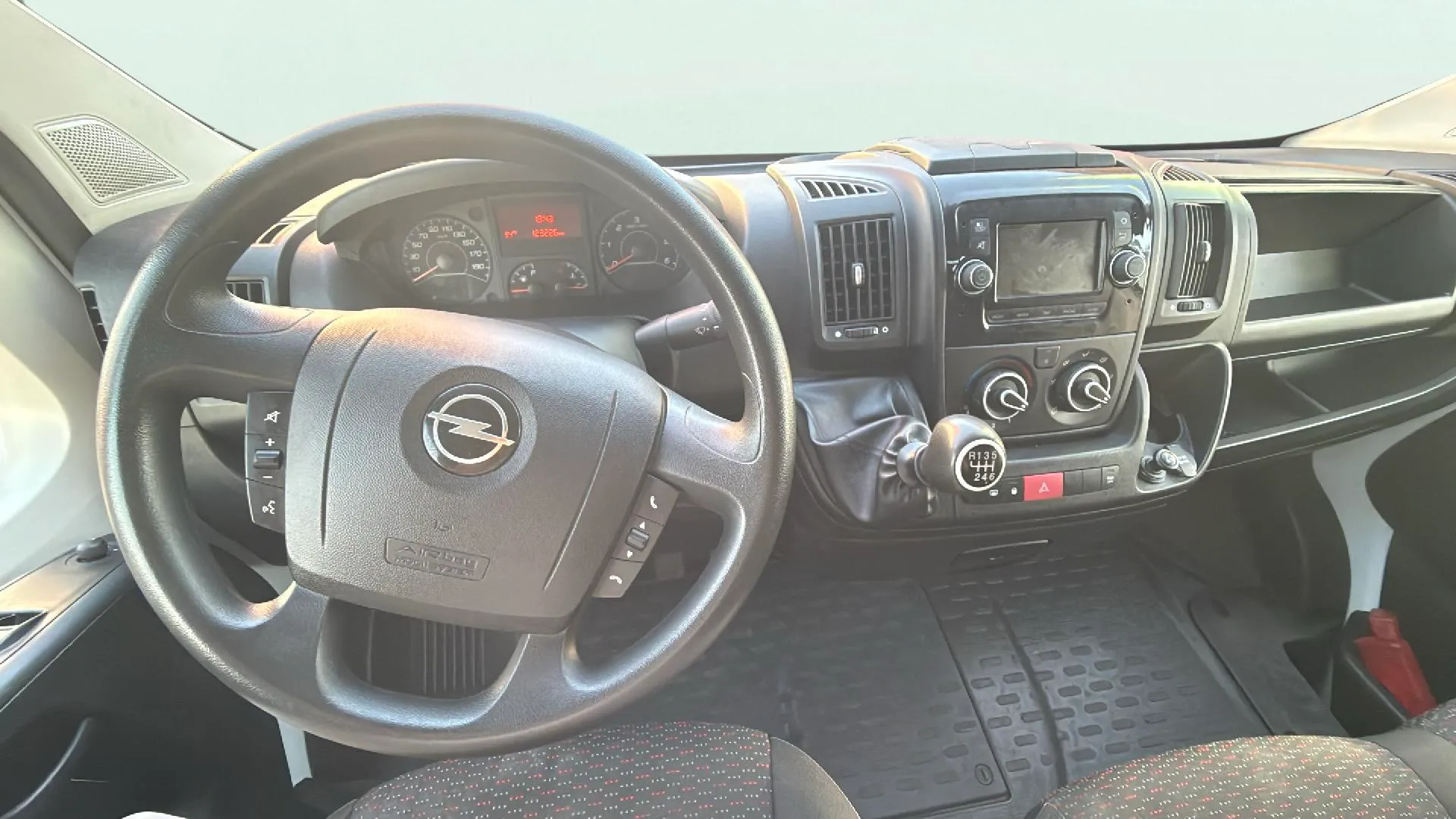 Opel Movano Chasis Caja Abierta Base L3 3.5T - foto 7