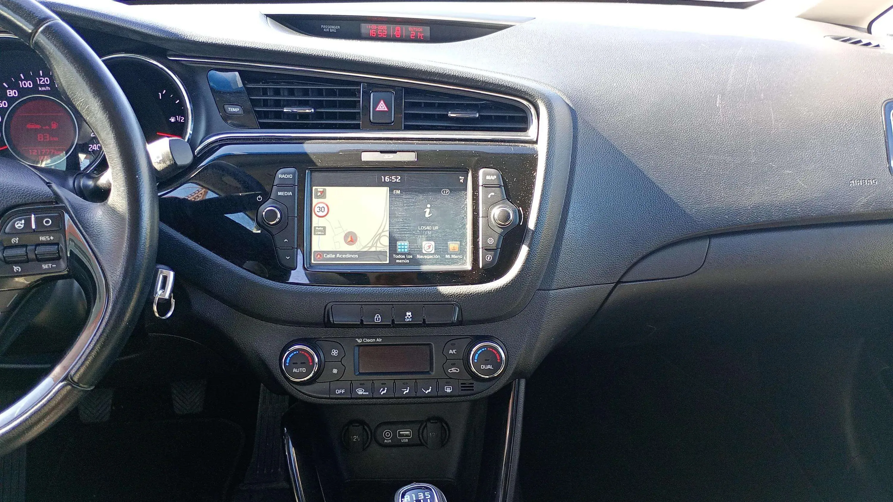 Kia Ceed 1.6 CRDi VGT Drive - foto 9