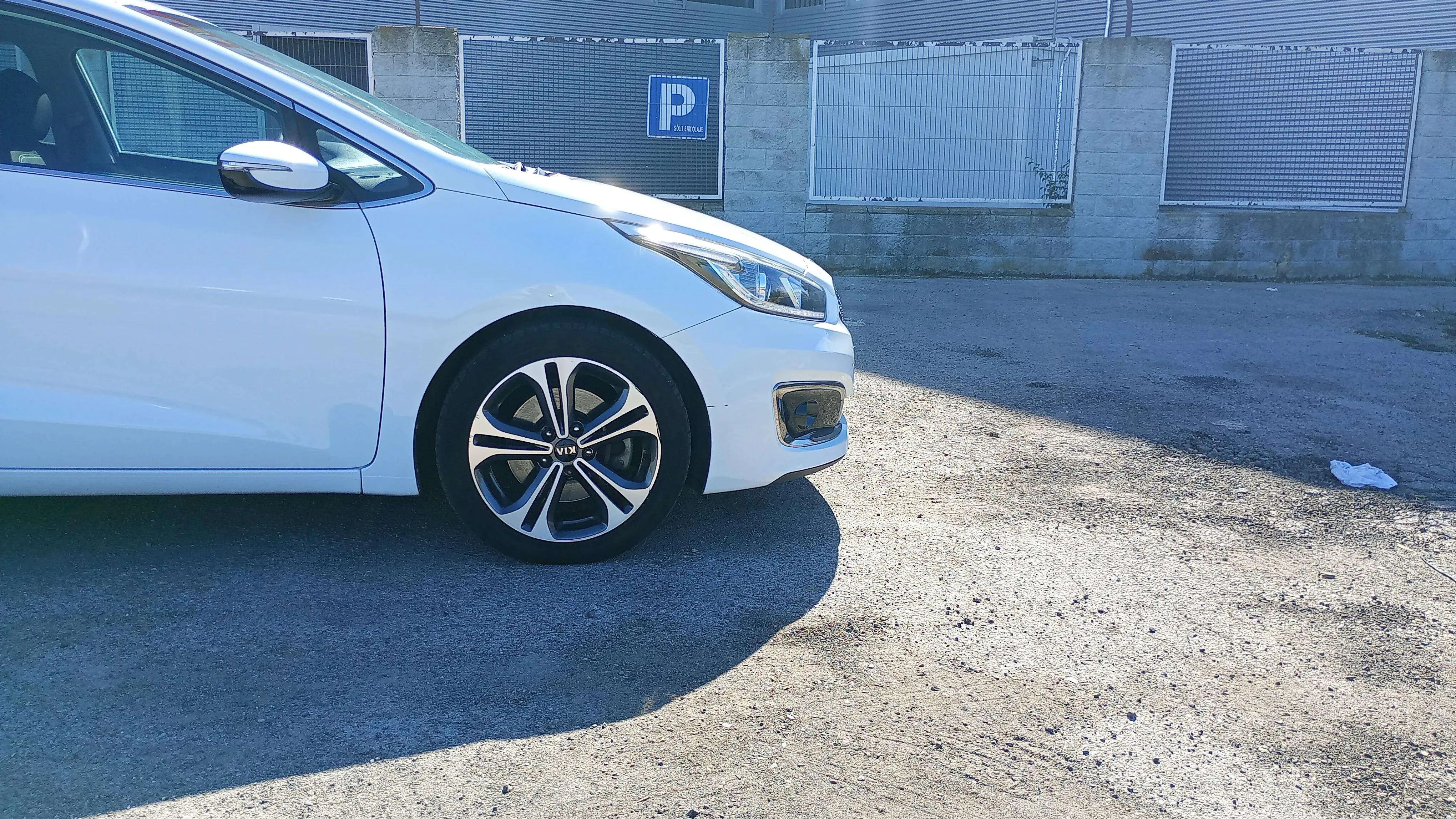 Kia Ceed 1.6 CRDi VGT Drive - foto 16