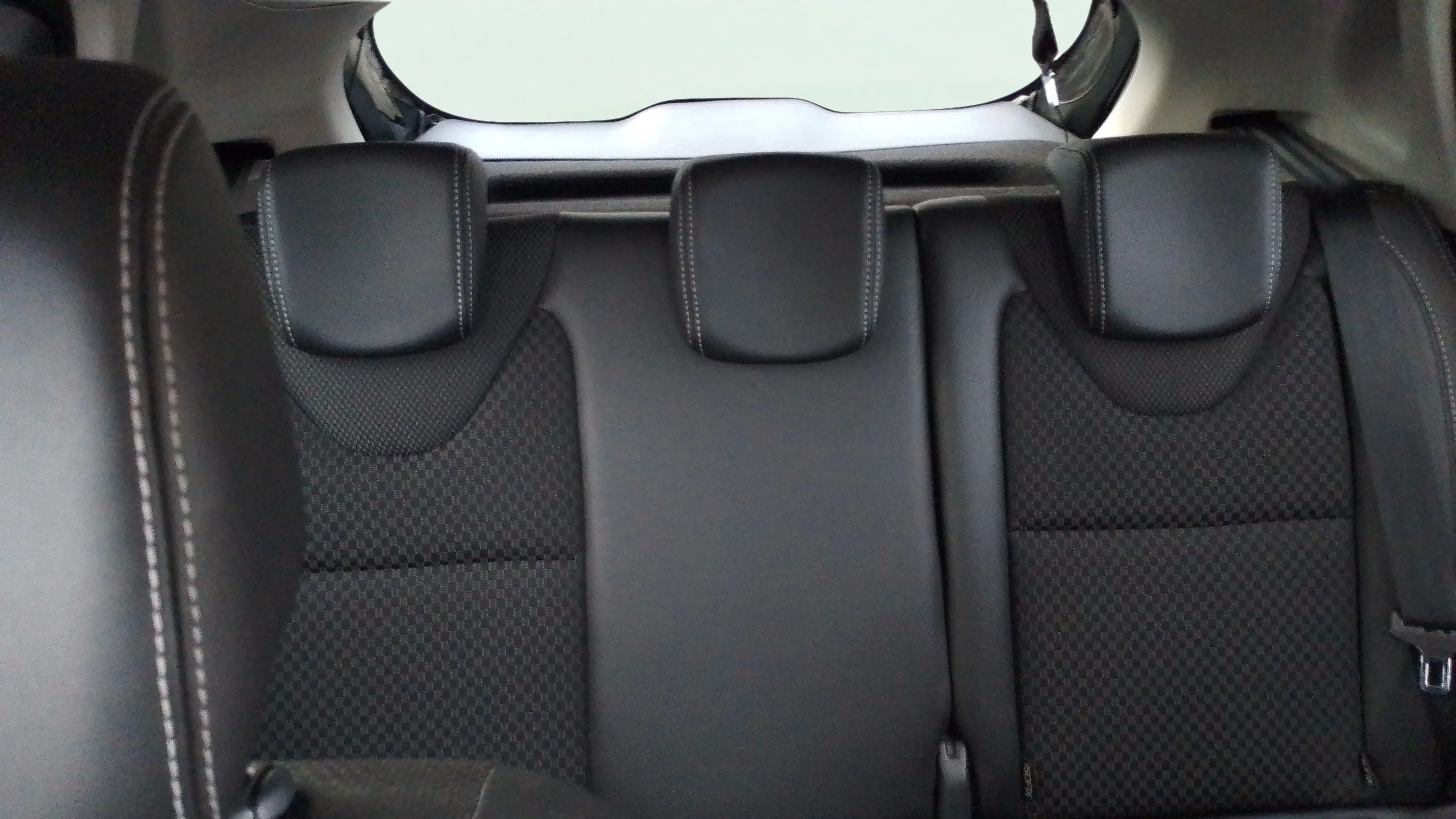 Renault Clio Limited TCe -18 - foto 17
