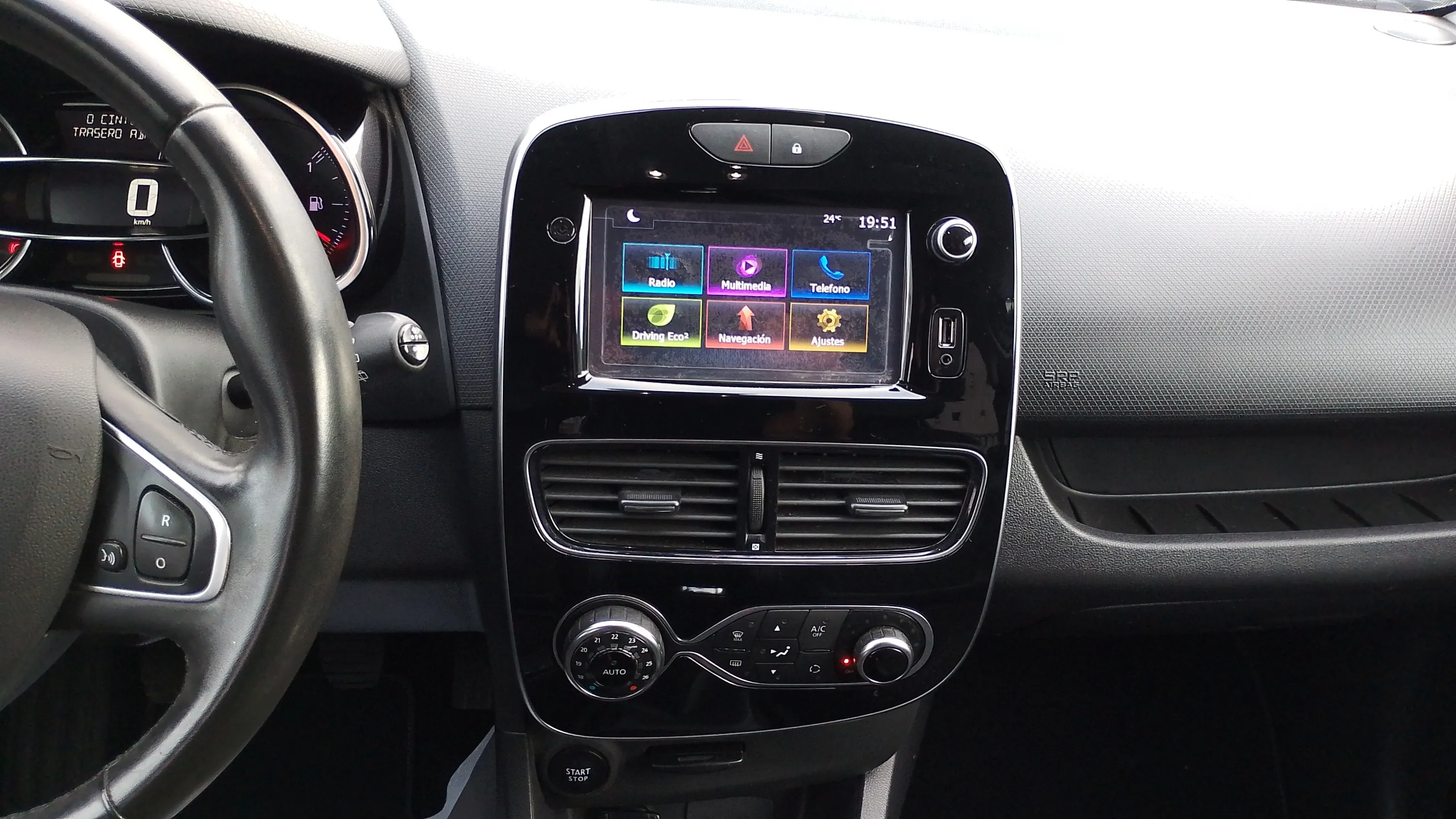 Renault Clio Limited TCe -18 - foto 11