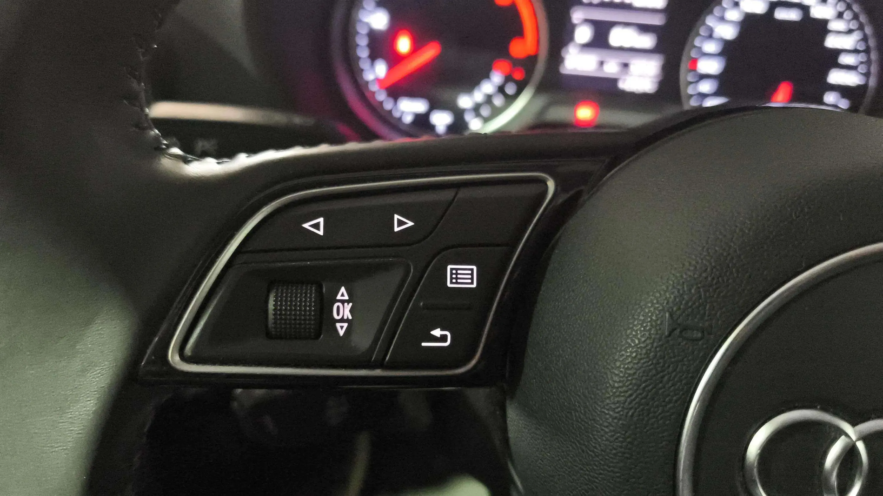 Audi Q2 Advanced 1.6 TDI - foto 19