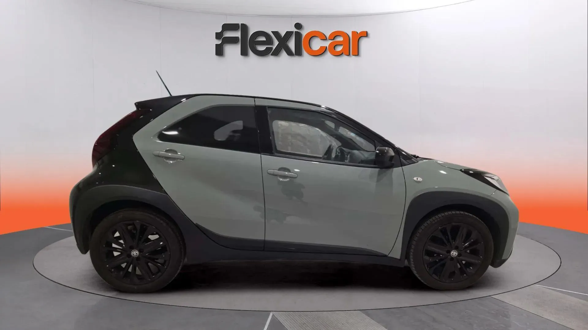 Toyota Aygo X 1.0 VVT-I Play - foto 7