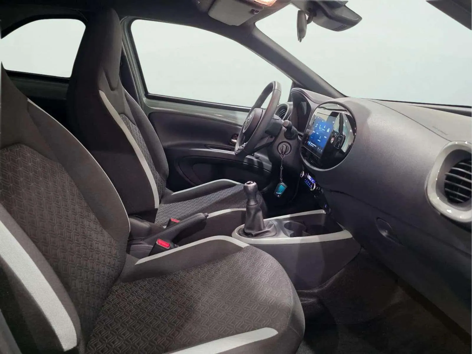 Toyota Aygo X 1.0 VVT-I Play - foto 19