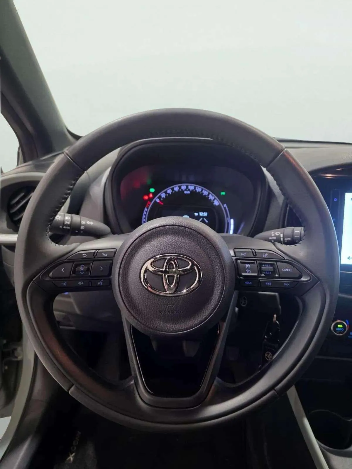 Toyota Aygo X 1.0 VVT-I Play - foto 12