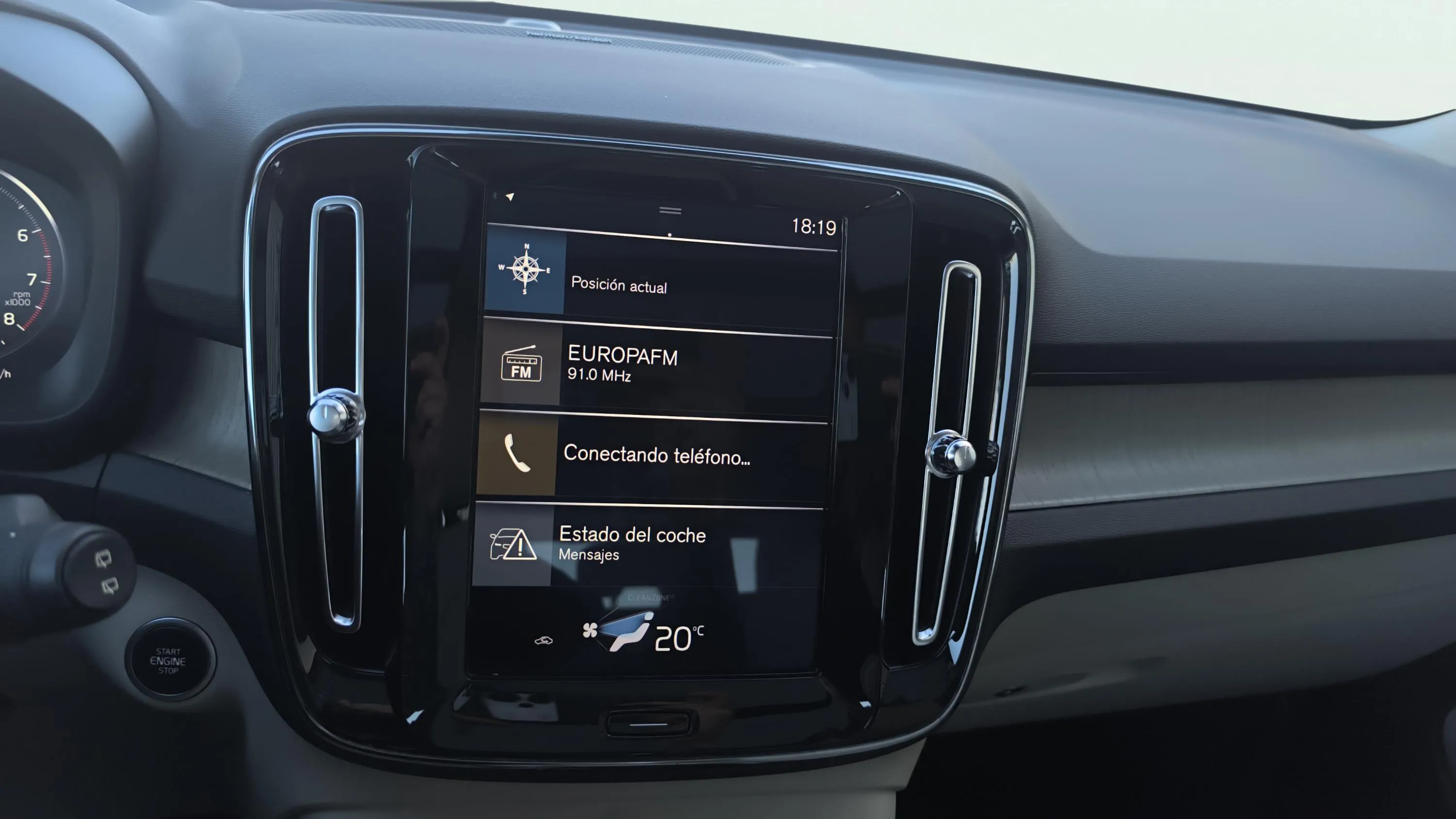 Volvo XC40 2.0 T4 AWD Inscription - foto 26