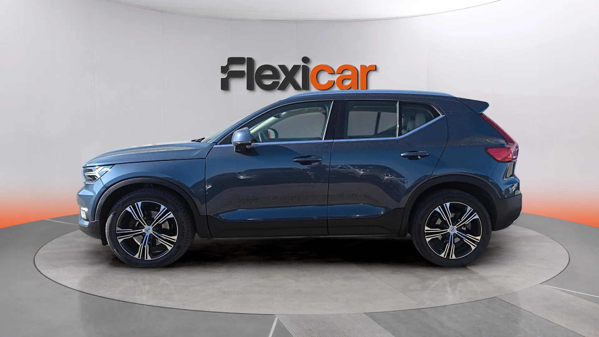 Volvo XC40 2.0 T4 AWD Inscription - foto 3