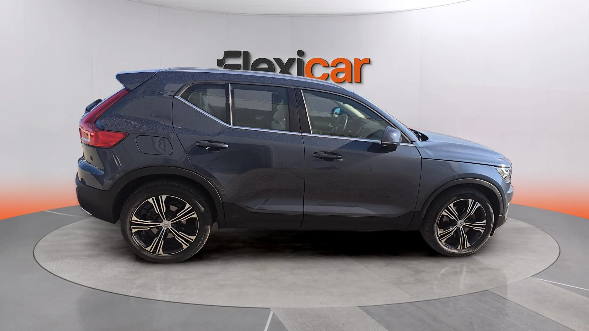 Volvo XC40 2.0 T4 AWD Inscription - foto 7