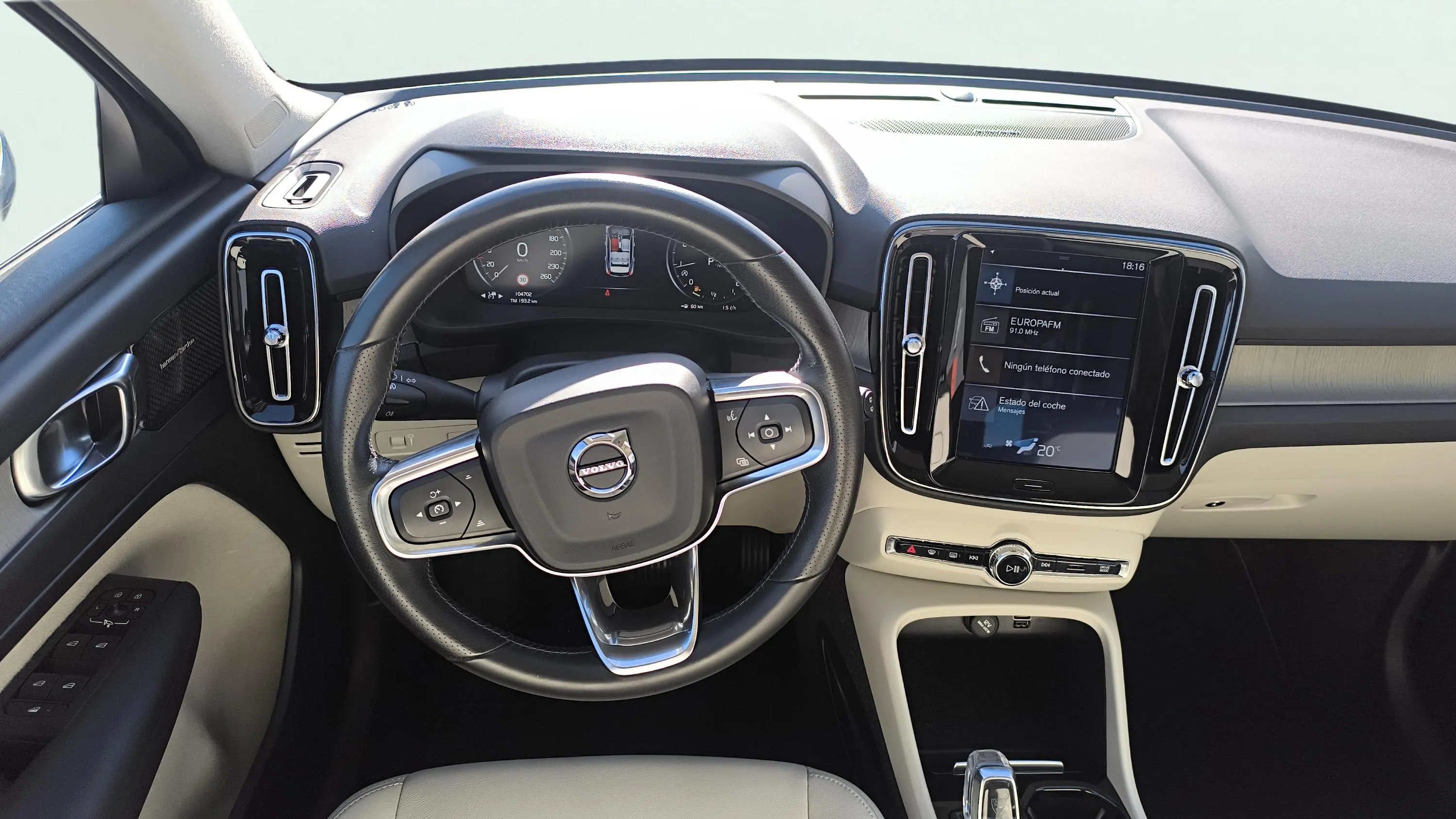 Volvo XC40 2.0 T4 AWD Inscription - foto 11