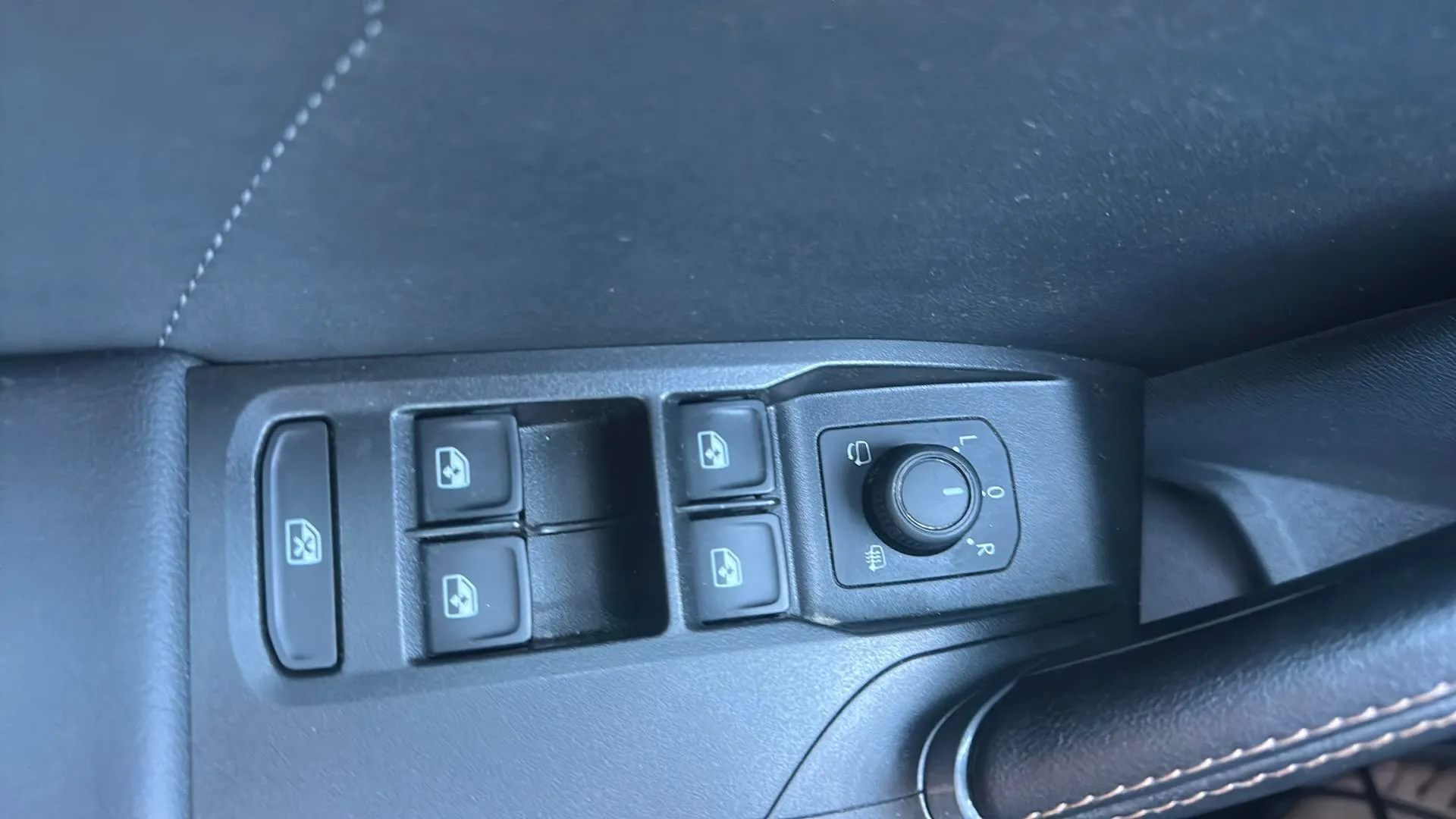 Cupra León 1.5 eTSI DSG - foto 27