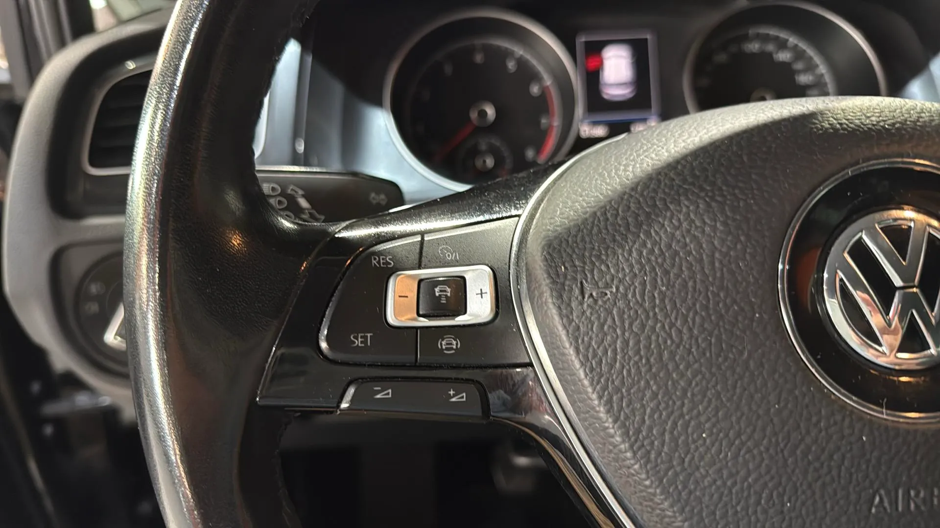 Volkswagen Golf Sport 1.0 TSI - foto 10