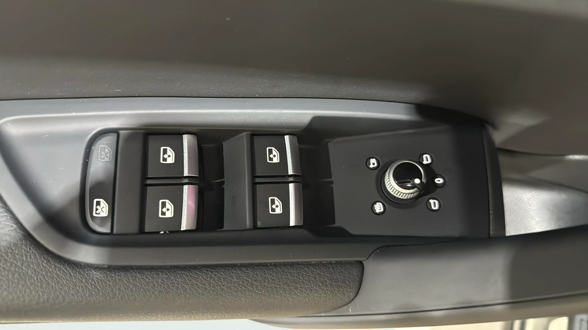Audi Q5 40 TDI quattro-ultra - foto 17