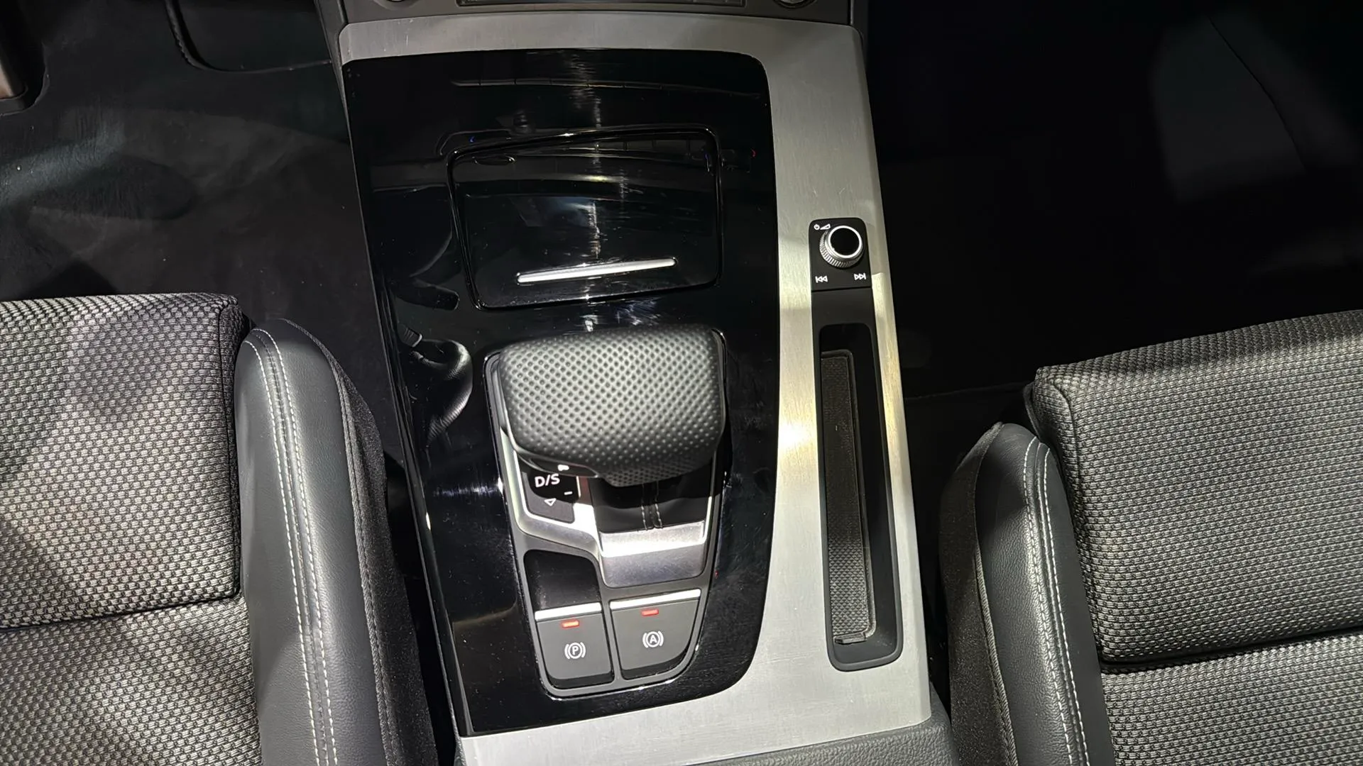 Audi Q5 40 TDI quattro-ultra - foto 22