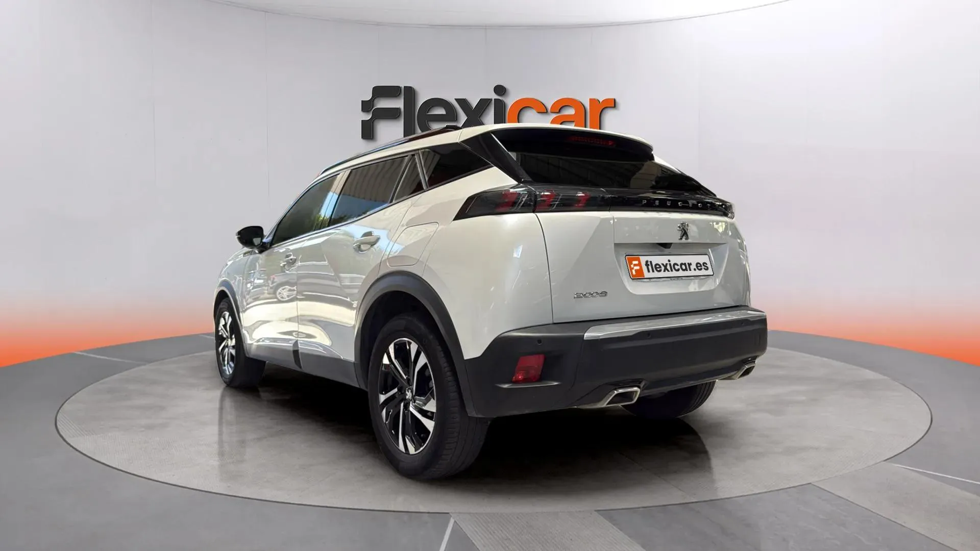 Peugeot 2008 Allure Pack PureTech 100 BVM6 - foto 6
