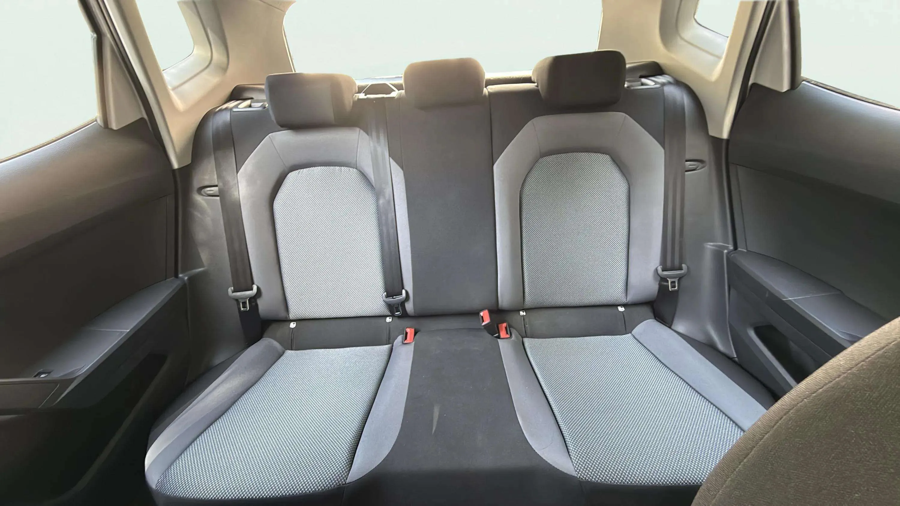 SEAT Arona 1.0 TSI Style - foto 17