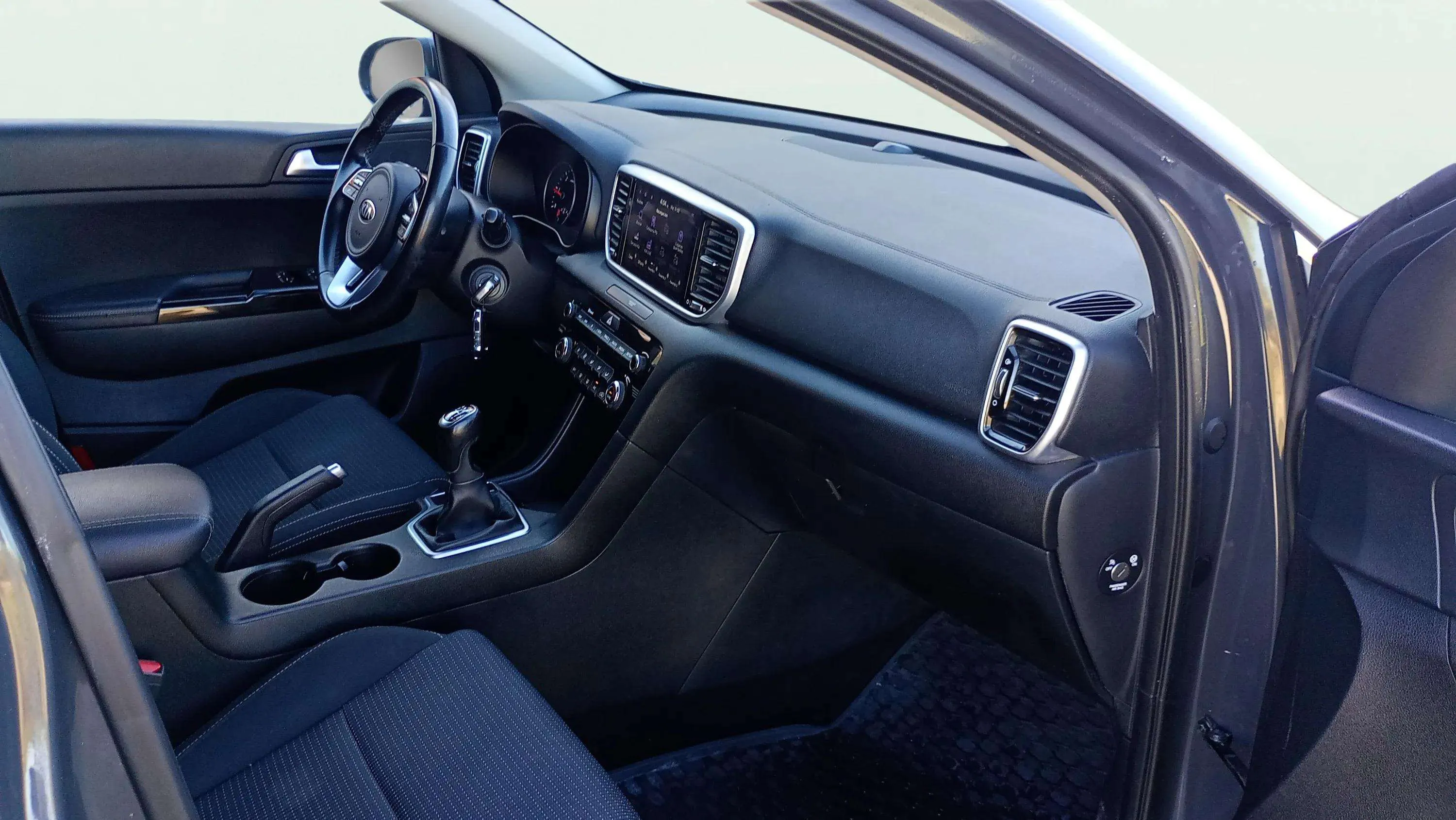 Kia Sportage 1.6 MHEV Drive 4x2 - foto 12