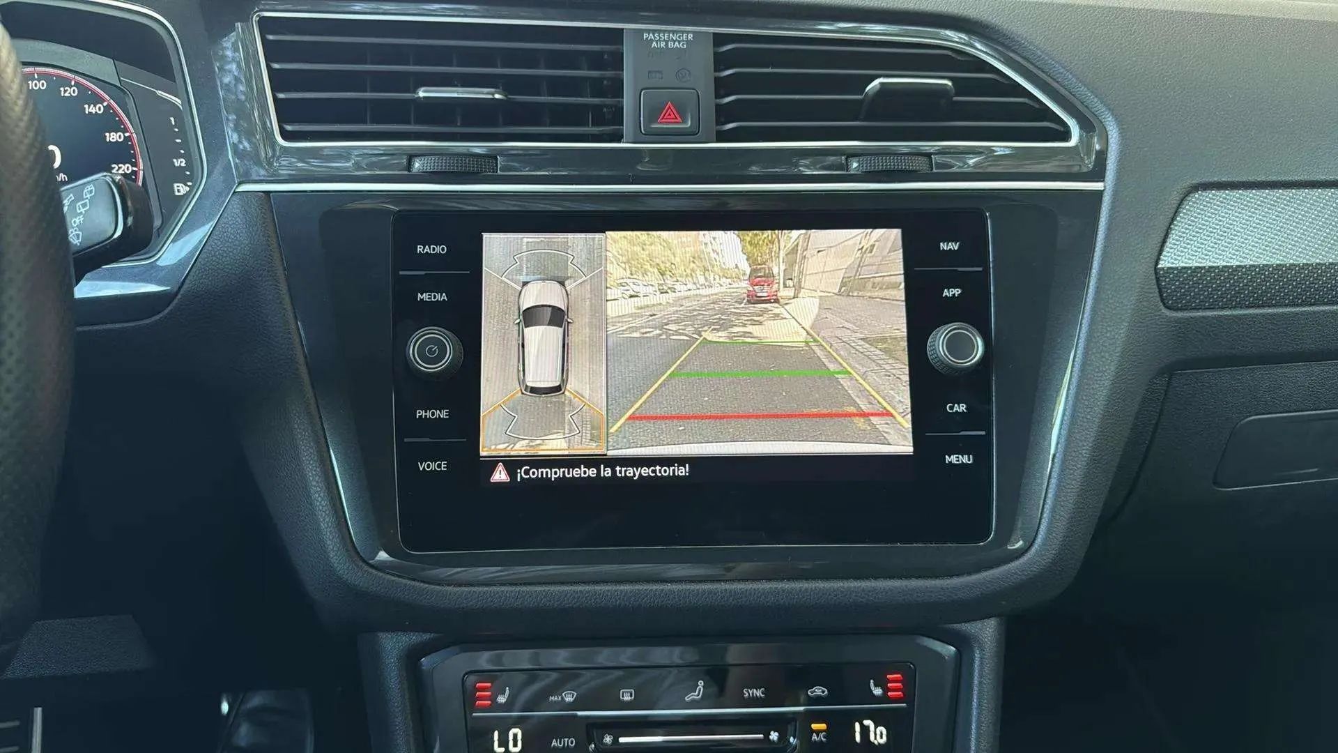 Volkswagen Tiguan R-Line 2.0 TSI (245) DSG 4Motion - foto 24