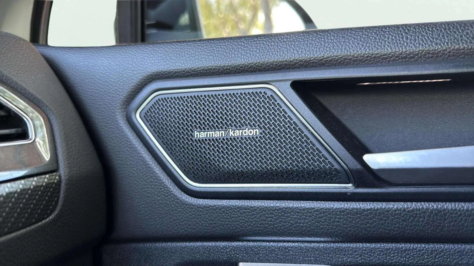 Volkswagen Tiguan R-Line 2.0 TSI (245) DSG 4Motion - foto 21