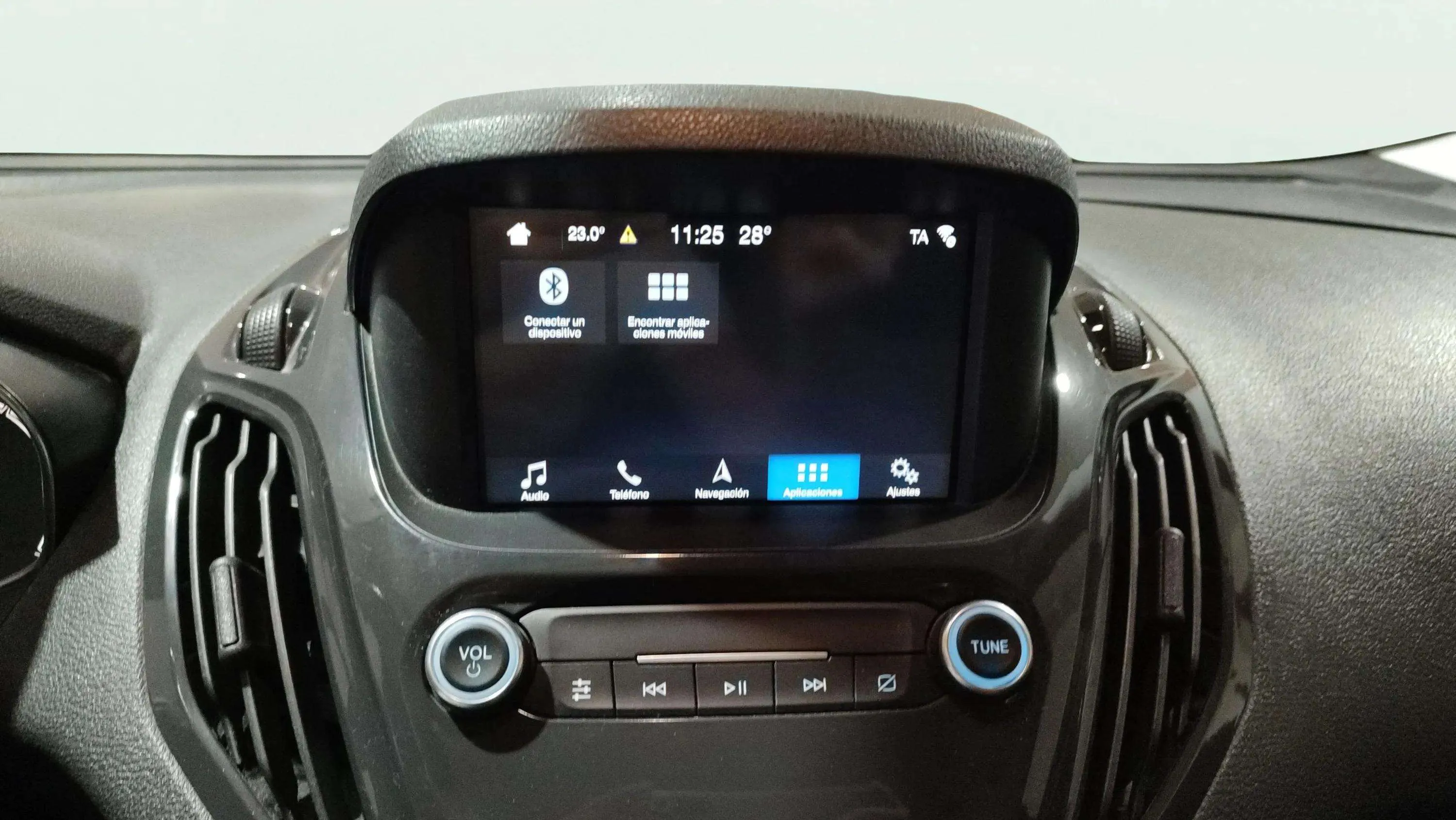 Ford Tourneo Courier 1.0 EcoBoost Titanium - foto 12
