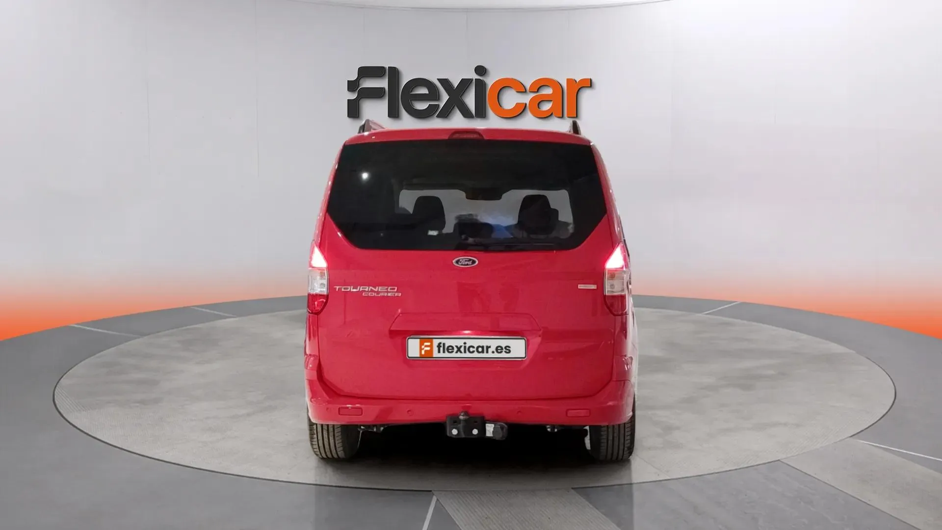 Ford Tourneo Courier 1.0 EcoBoost Titanium - foto 5