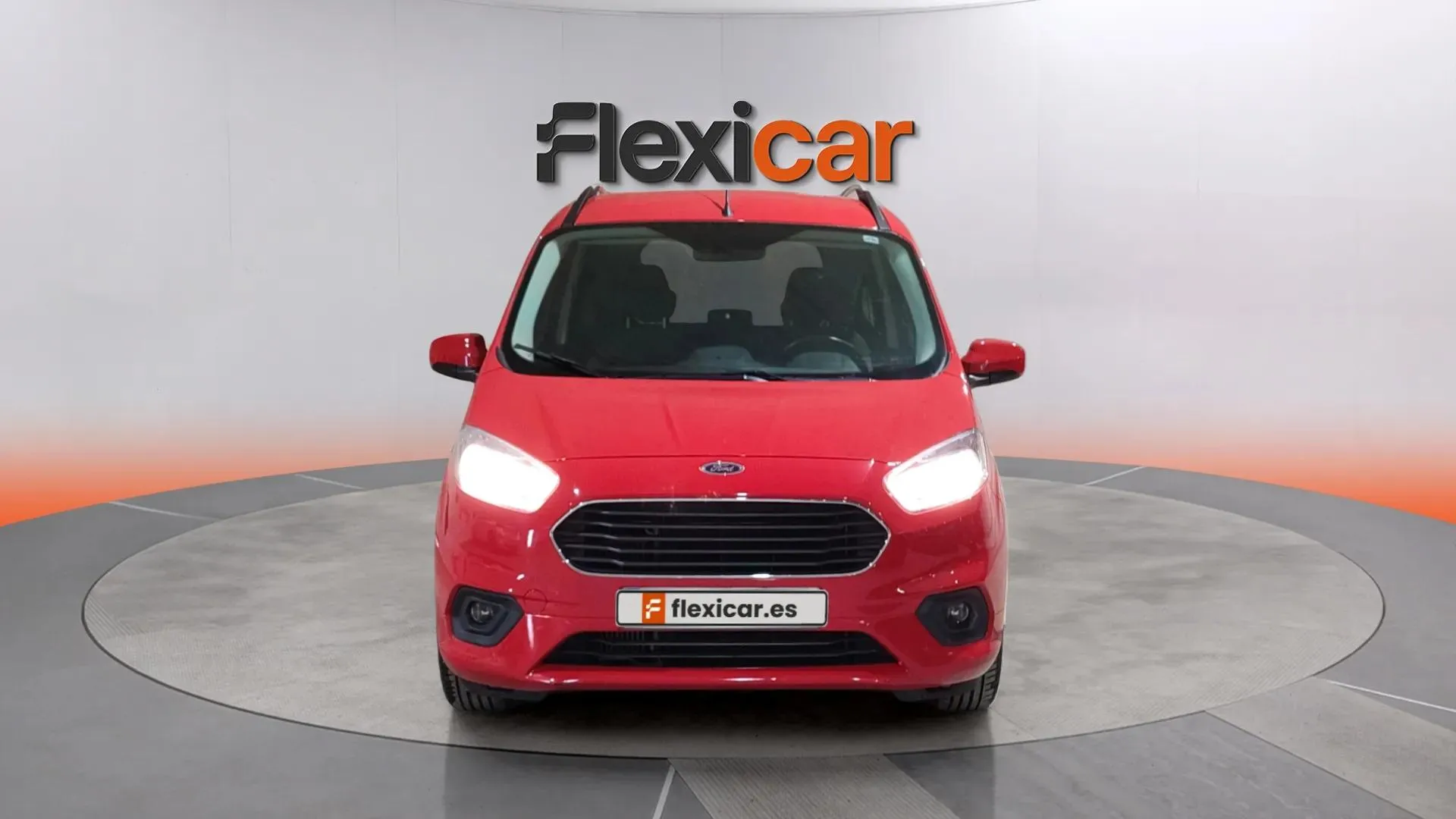 Ford Tourneo Courier 1.0 EcoBoost Titanium - foto 2