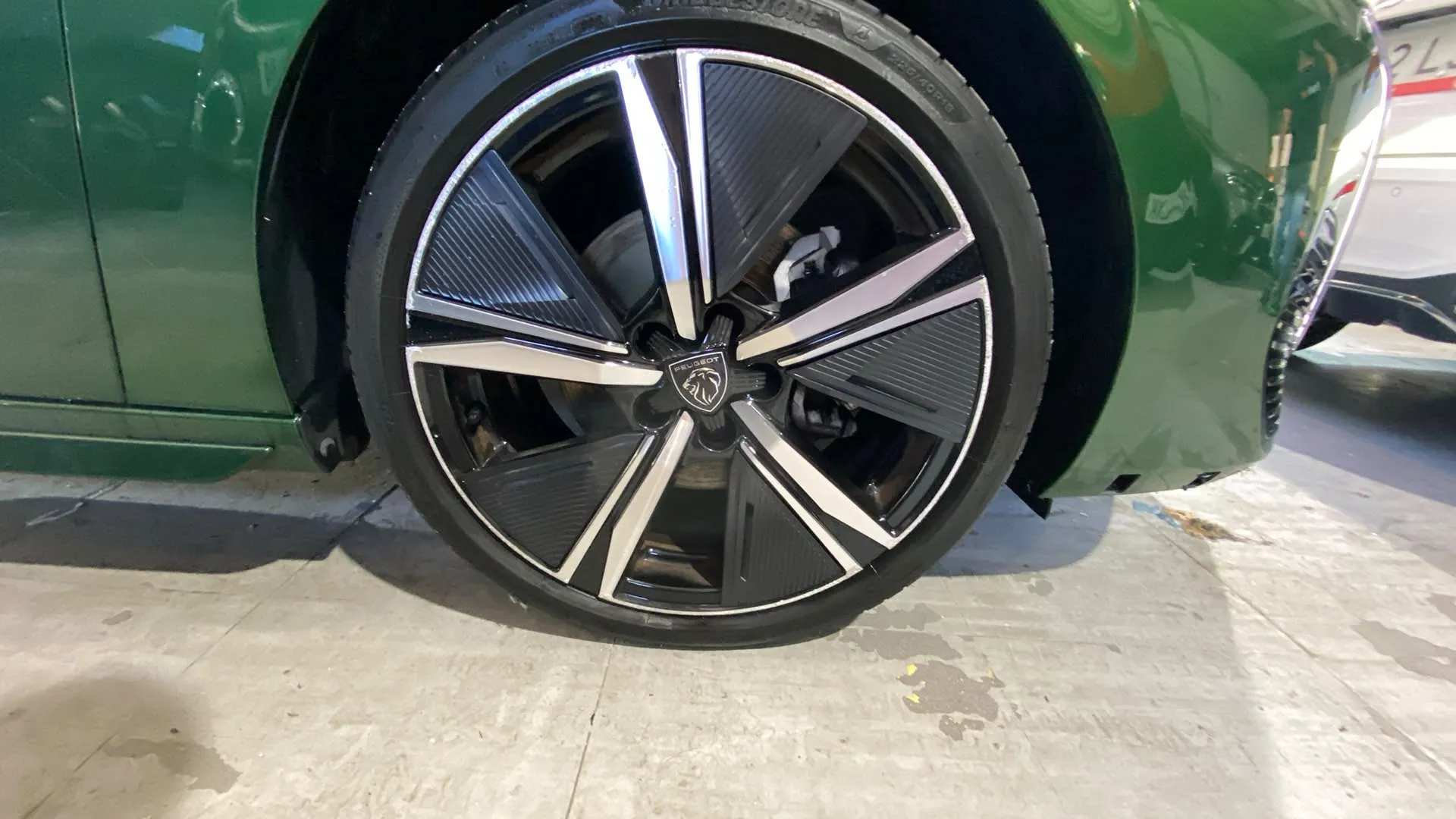 Peugeot 308 GT Pack BlueHDi 130 EAT8 - foto 25