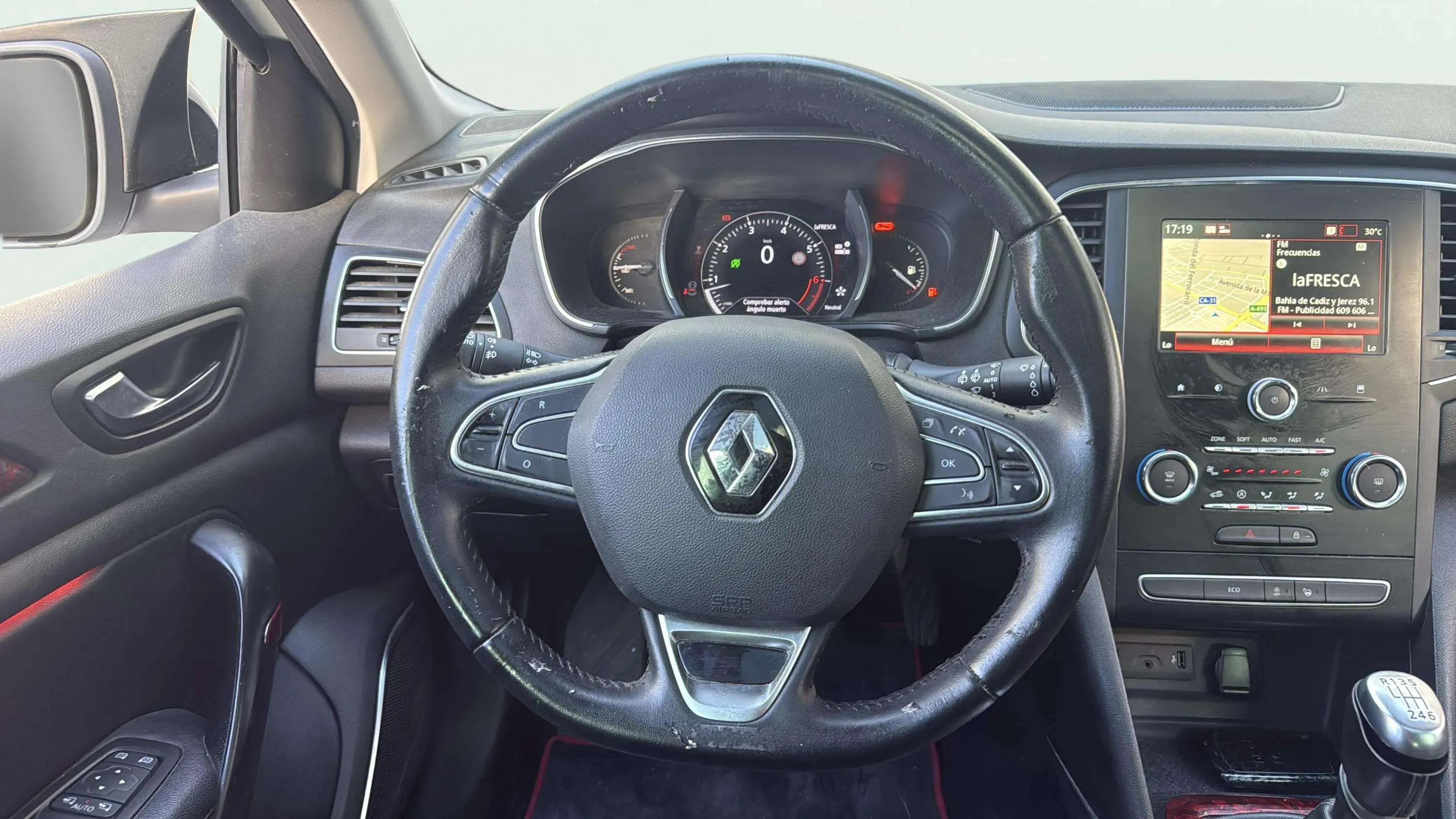 Renault Mégane Business TCe GPF -SS - foto 11