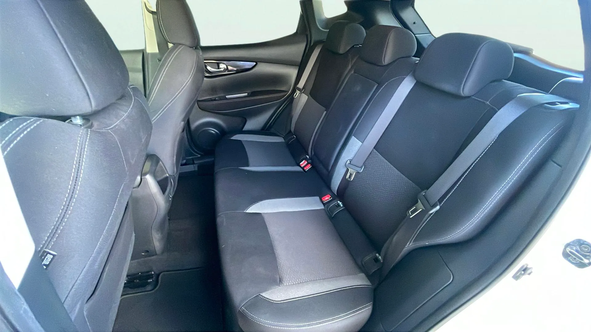 Nissan Qashqai DIG-T E6D N-Connecta - foto 19
