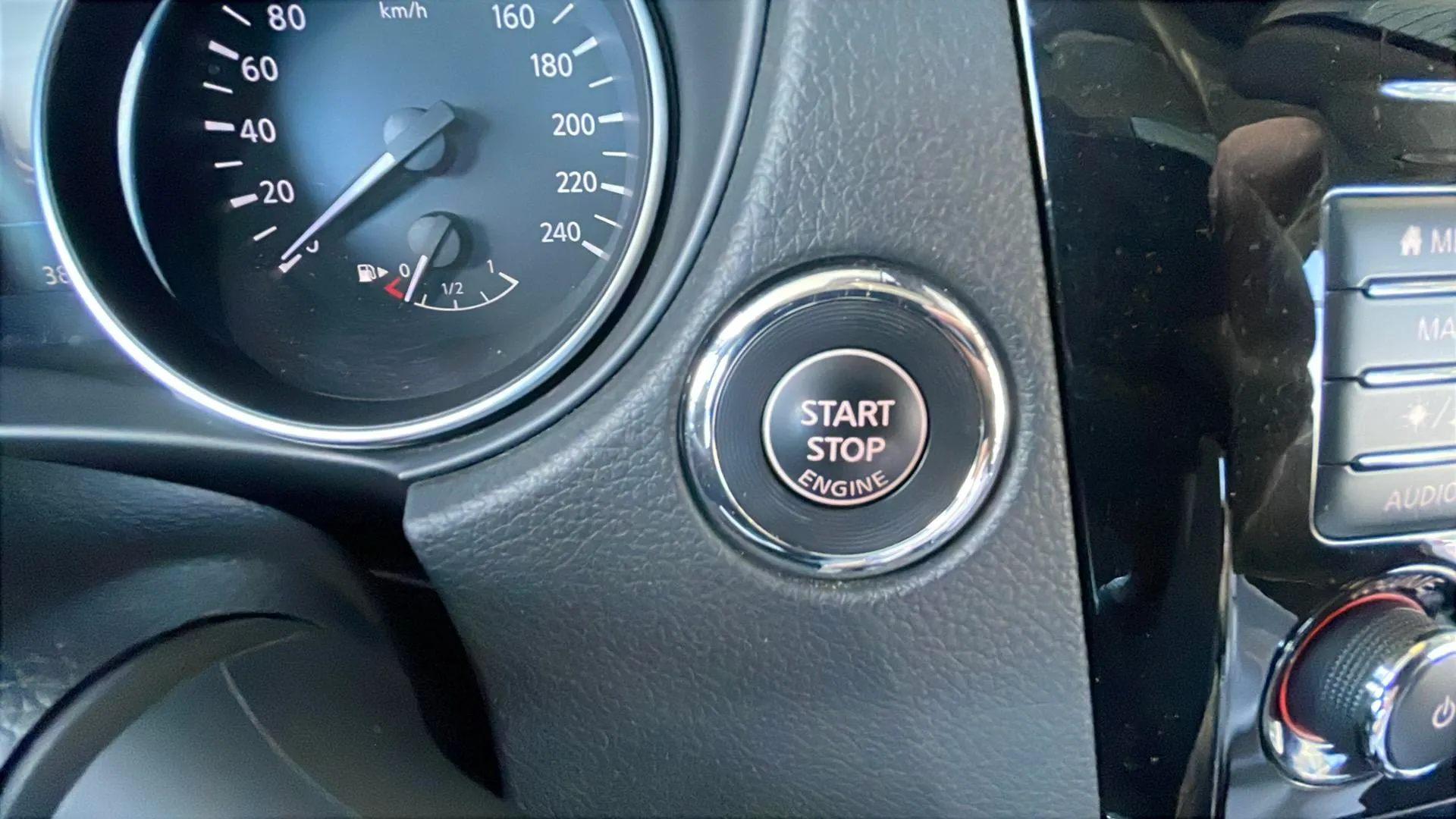 Nissan Qashqai DIG-T E6D N-Connecta - foto 13