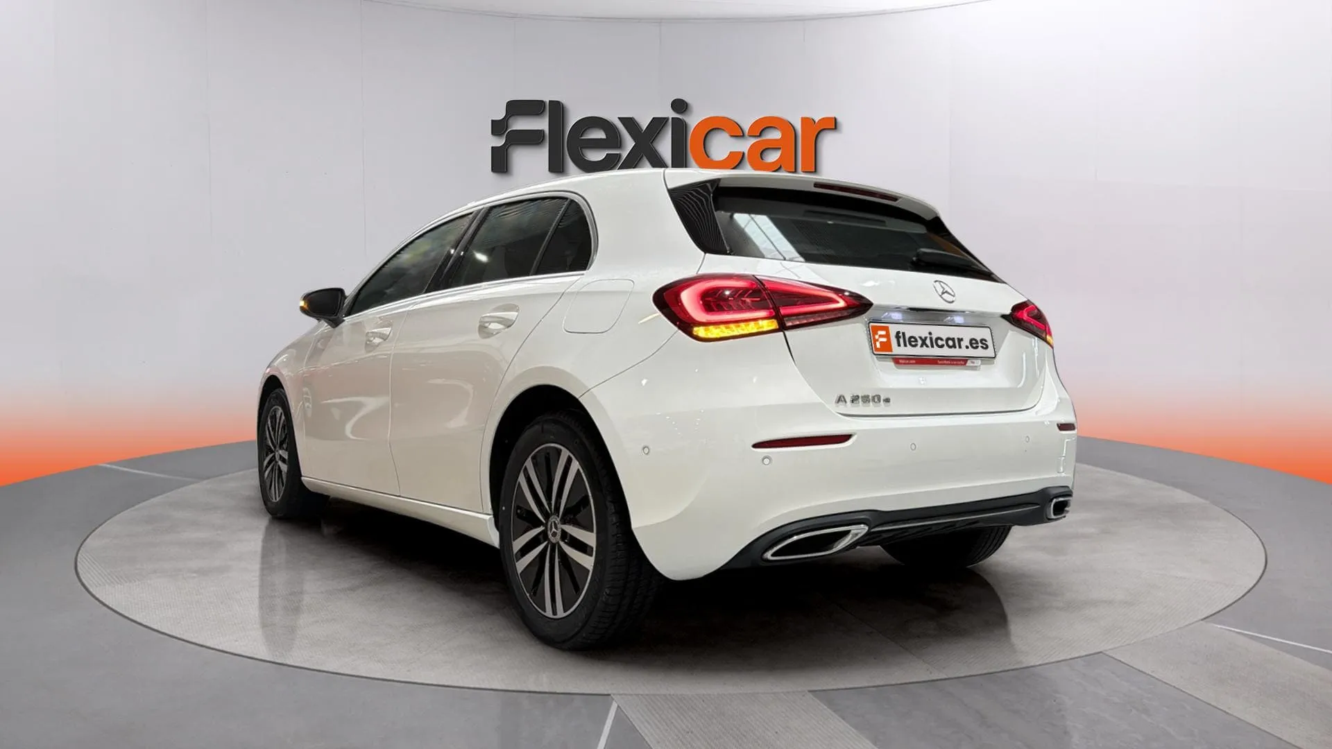 Mercedes-Benz Clase A A 250 e - foto 5