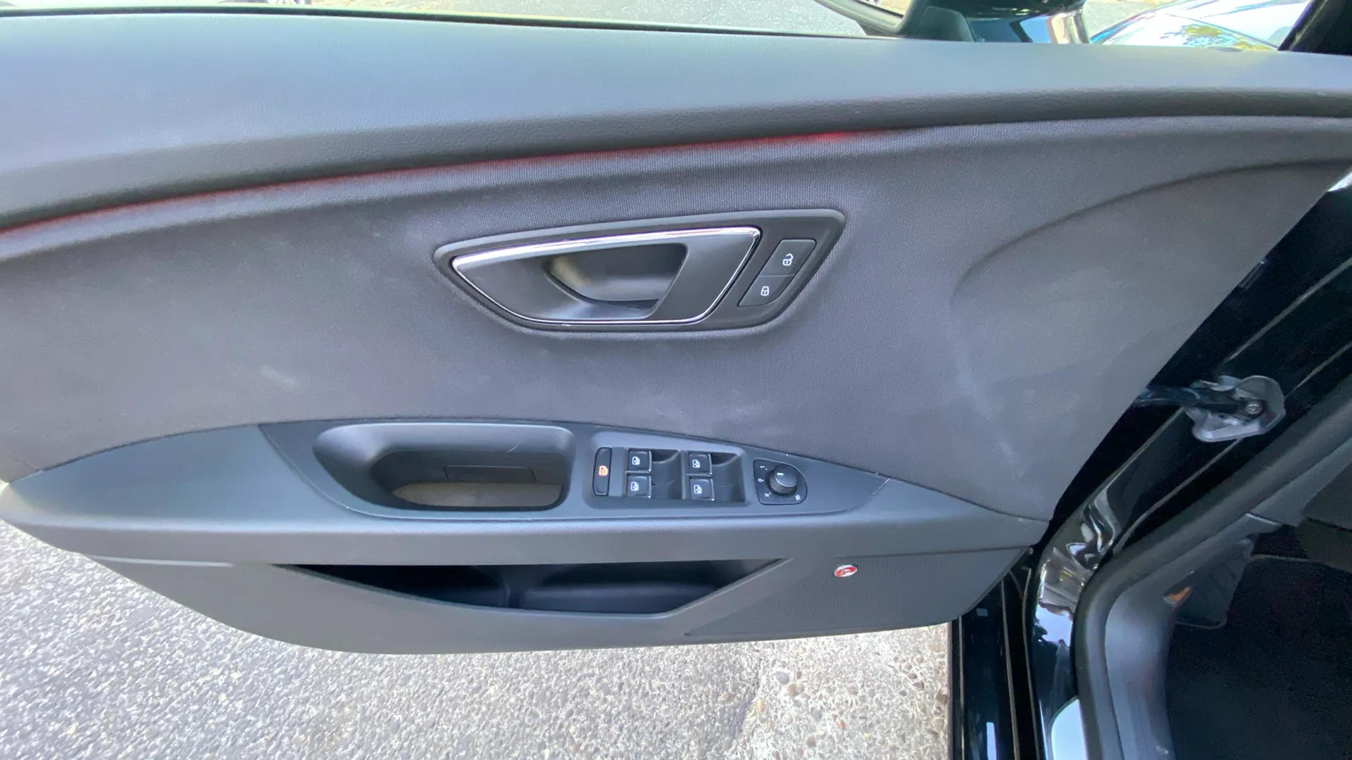 SEAT León 1.5 TSI DSG-7 FR - foto 18