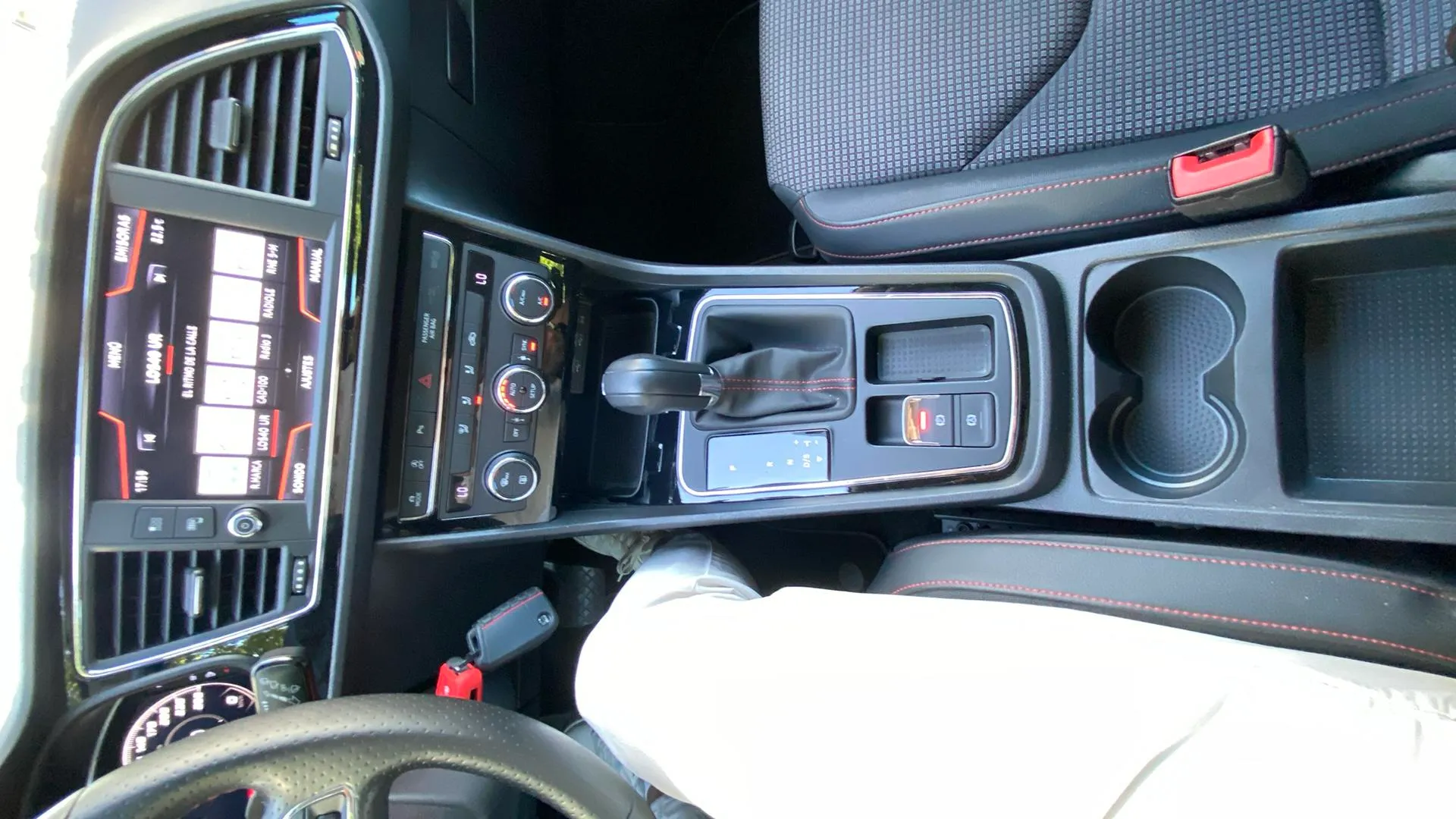 SEAT León 1.5 TSI DSG-7 FR - foto 23