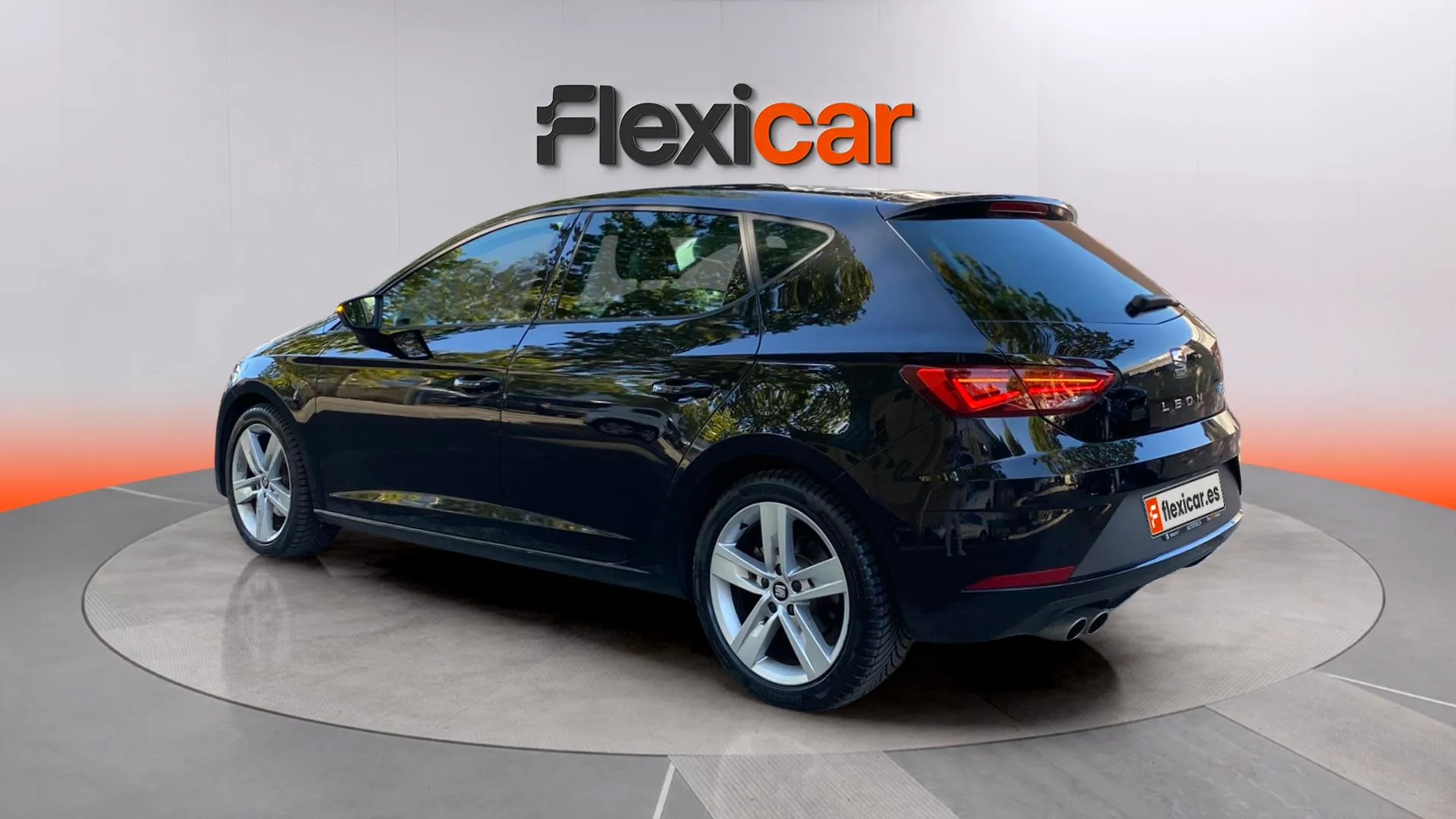 SEAT León 1.5 TSI DSG-7 FR - foto 4