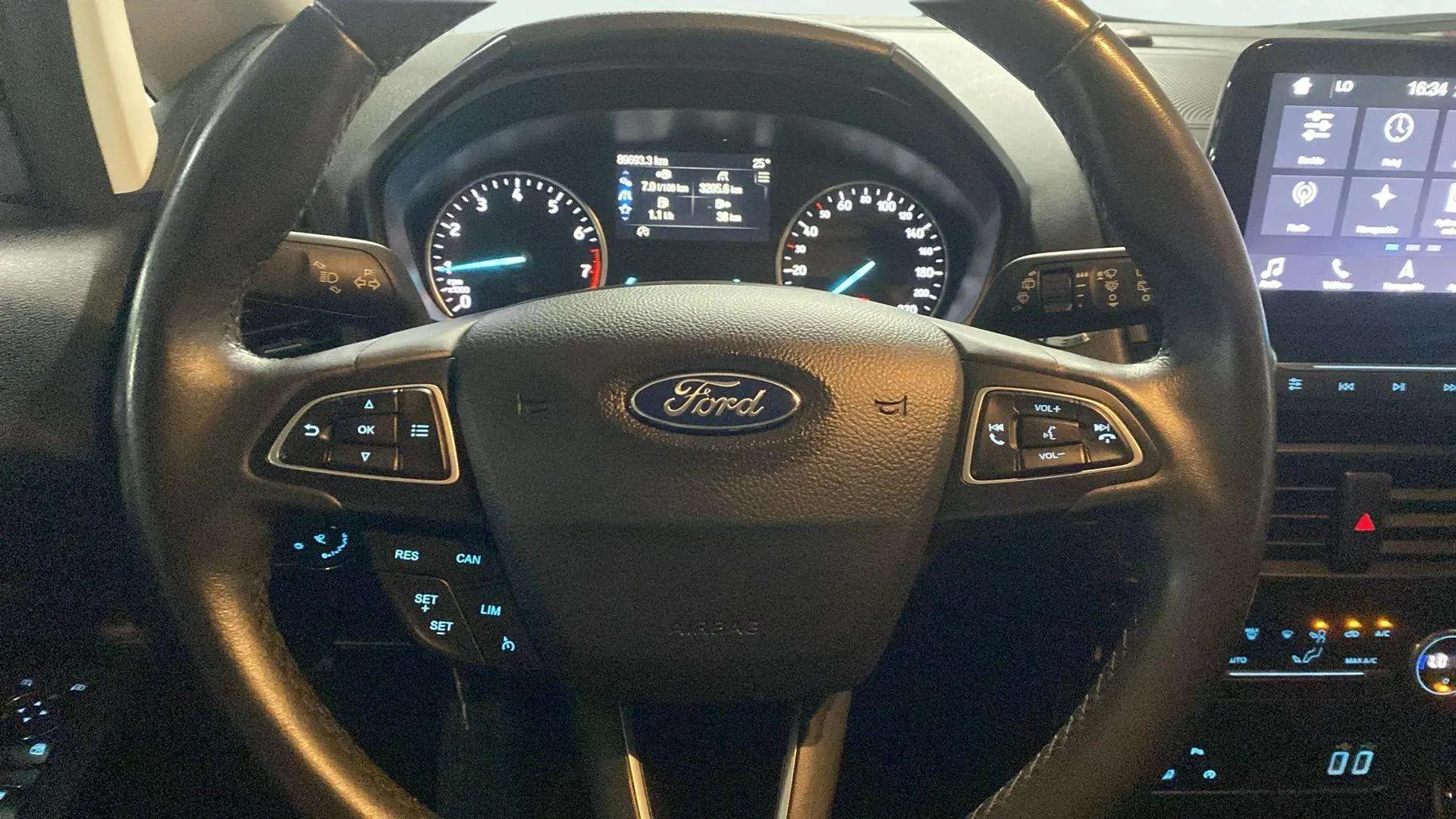Ford EcoSport 1.0T EcoBoost Trend - foto 10