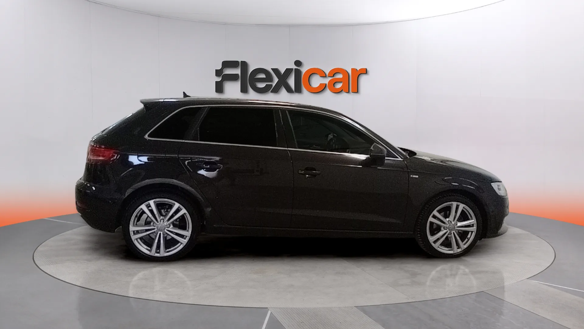 Audi A3 Sedan 1.6 TDI clean d S tro S line - foto 8