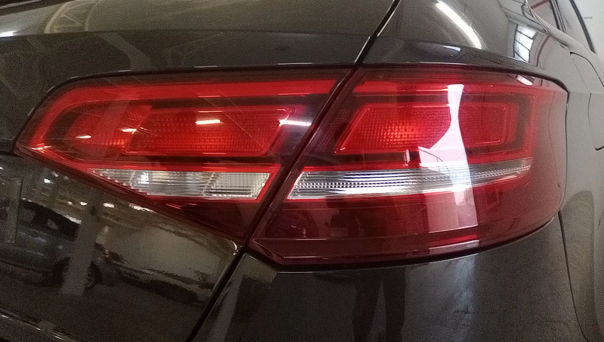 Audi A3 Sedan 1.6 TDI clean d S tro S line - foto 27