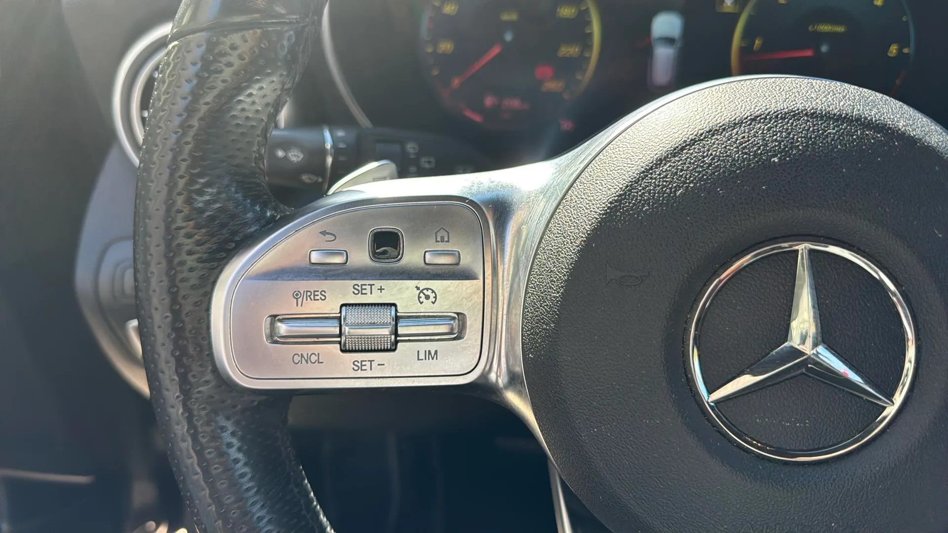 Mercedes-Benz GLC 200 d 4MATIC - foto 13