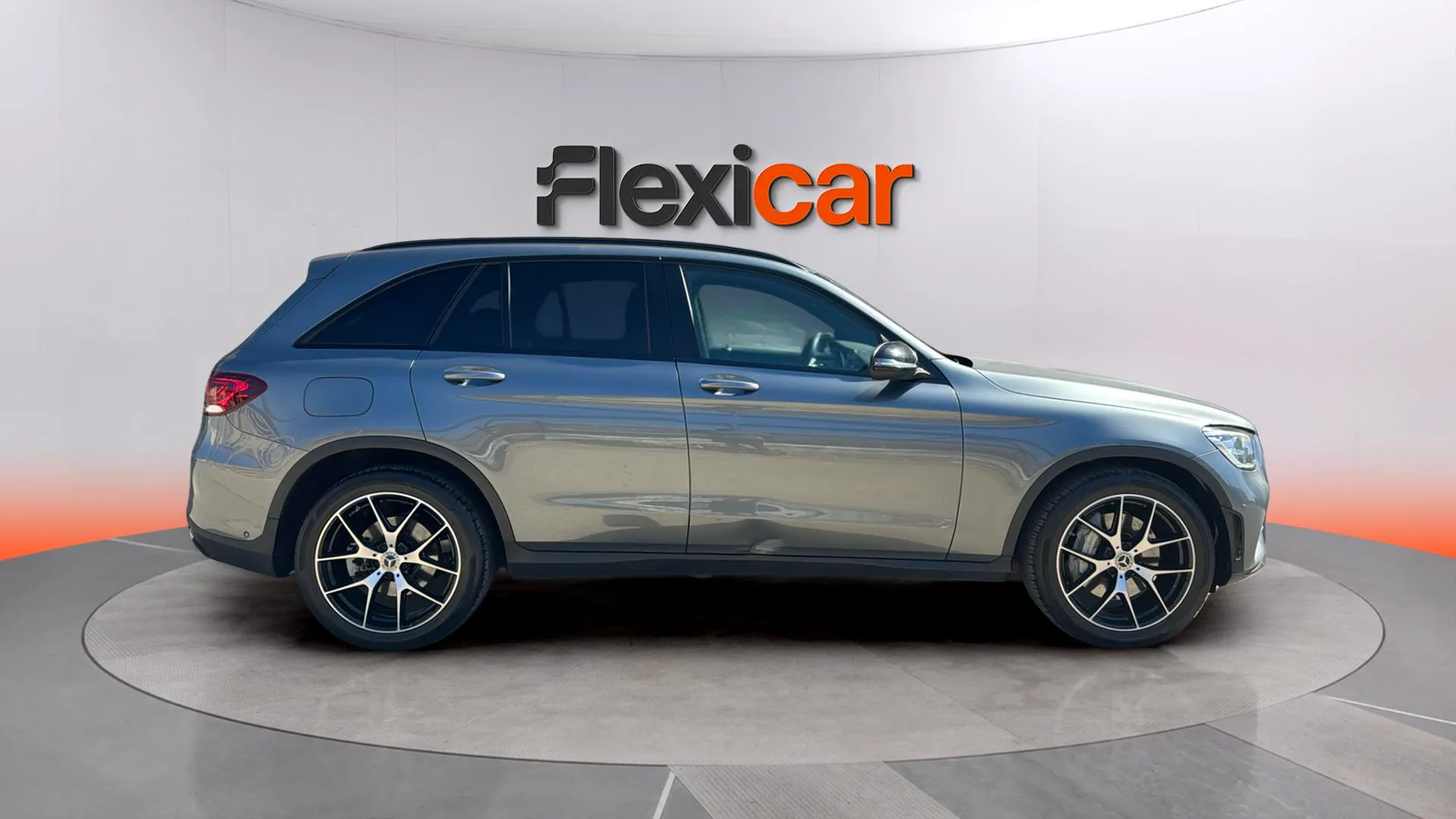 Mercedes-Benz GLC 200 d 4MATIC - foto 2