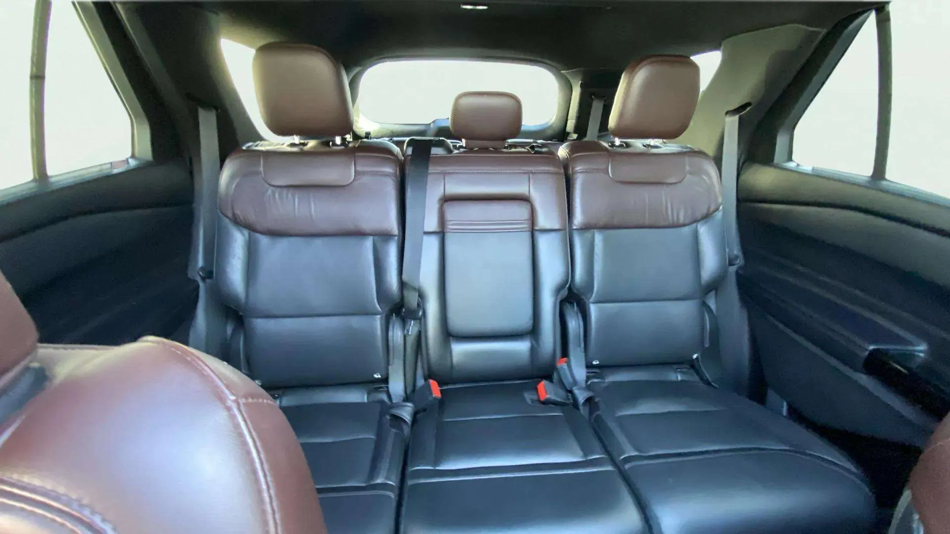 Ford Explorer 3.0 PHEV AWD Platinum - foto 32