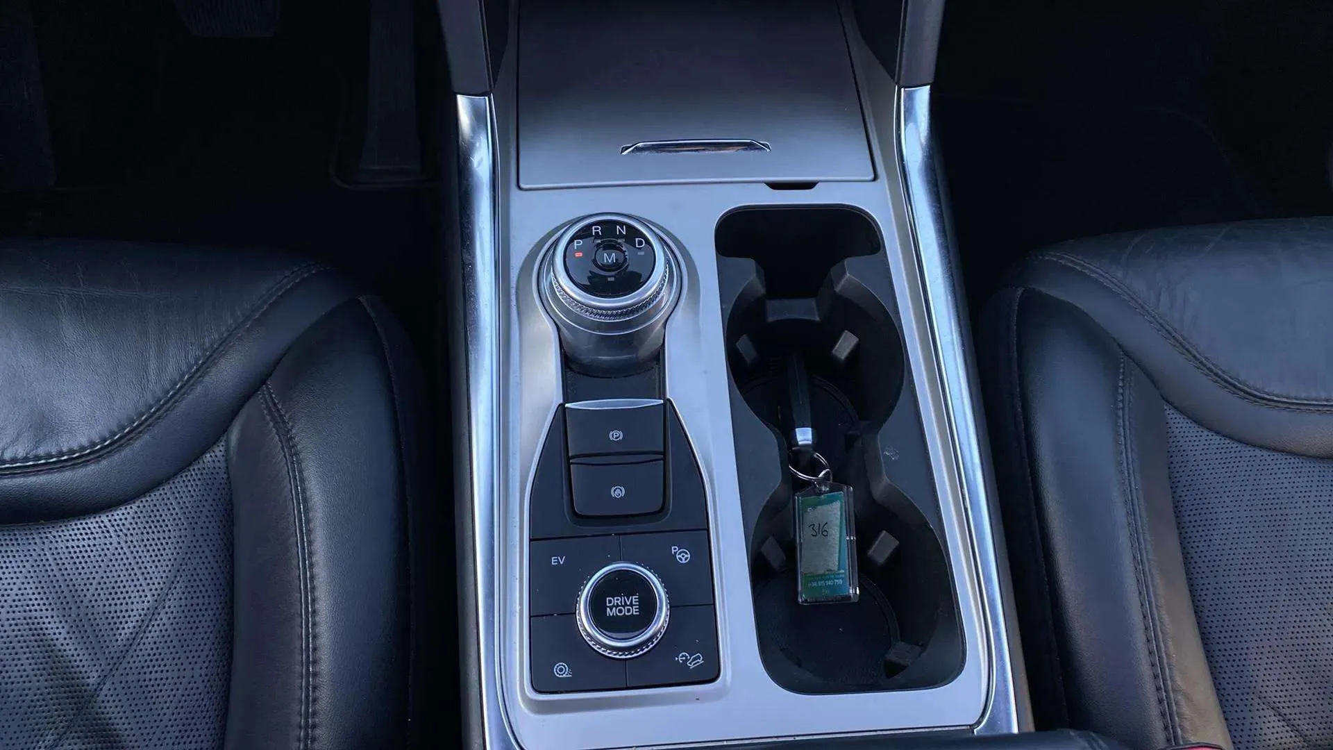 Ford Explorer 3.0 PHEV AWD Platinum - foto 19