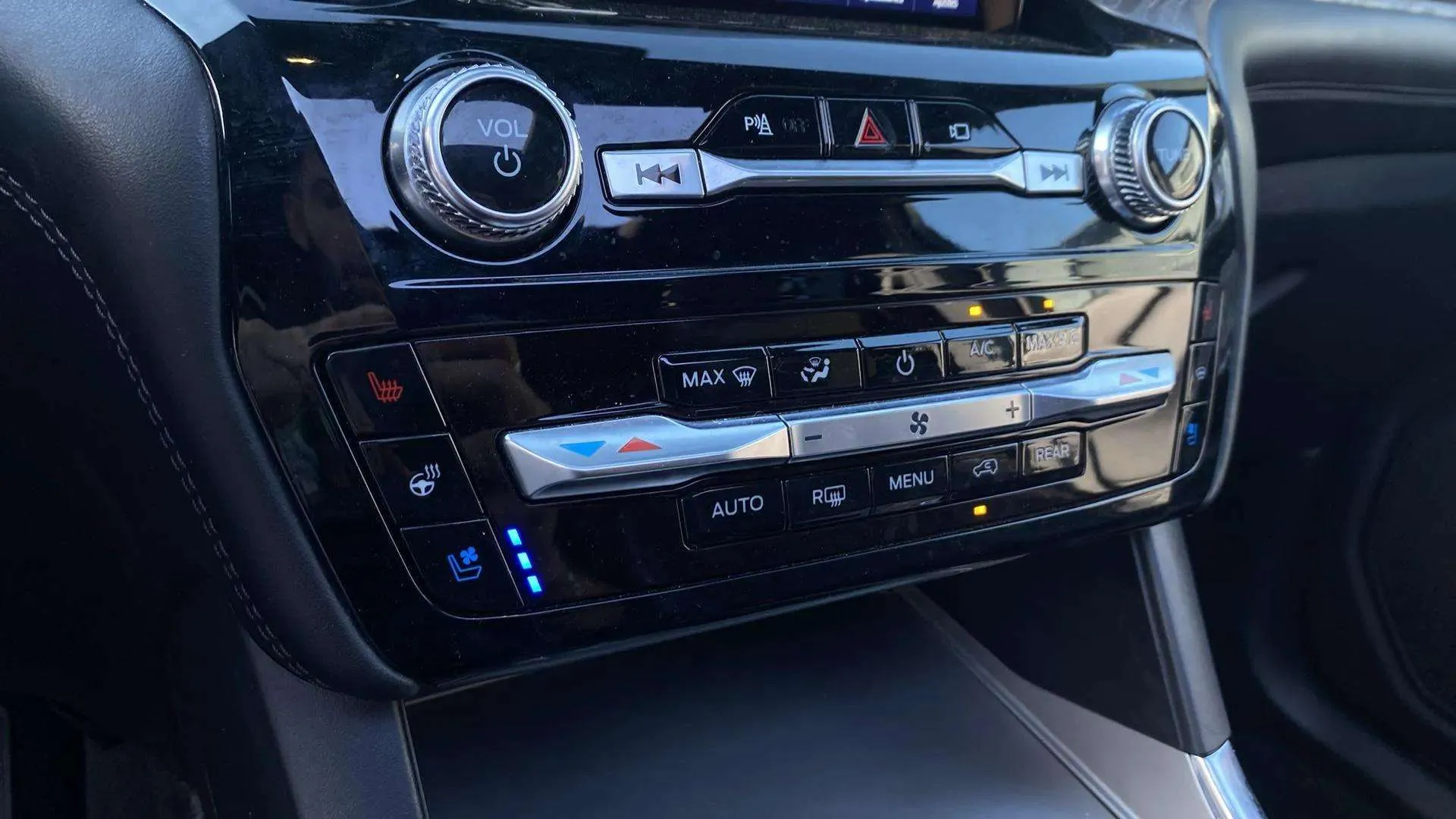 Ford Explorer 3.0 PHEV AWD Platinum - foto 25