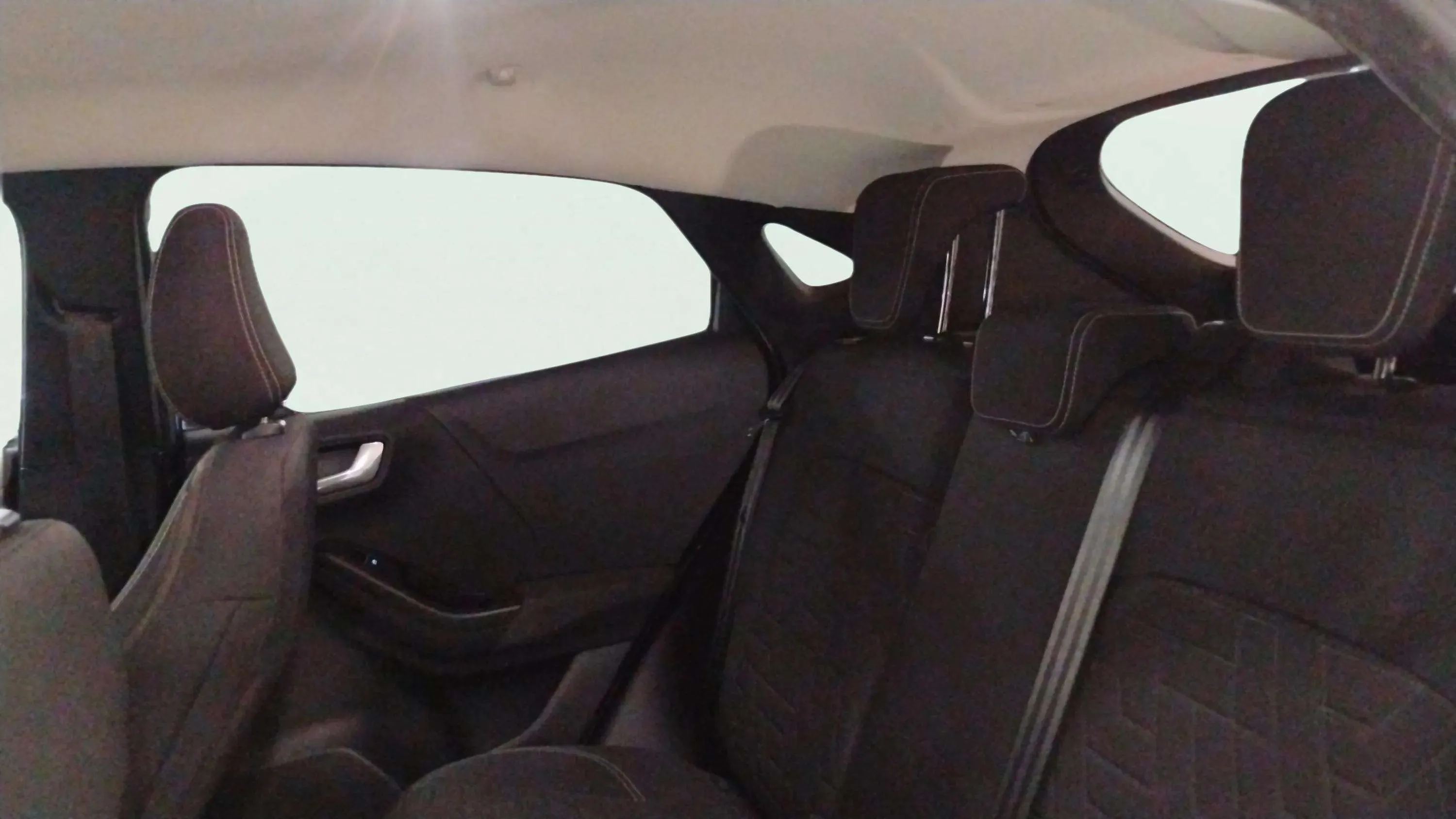 Ford Puma 1.0 EcoBoost Titanium Design MHEV - foto 14