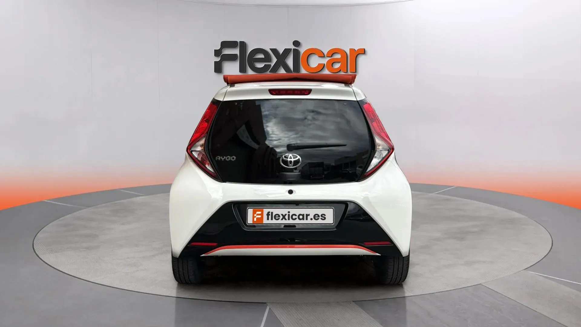 Toyota Aygo 1.0 70 x-wave - foto 6