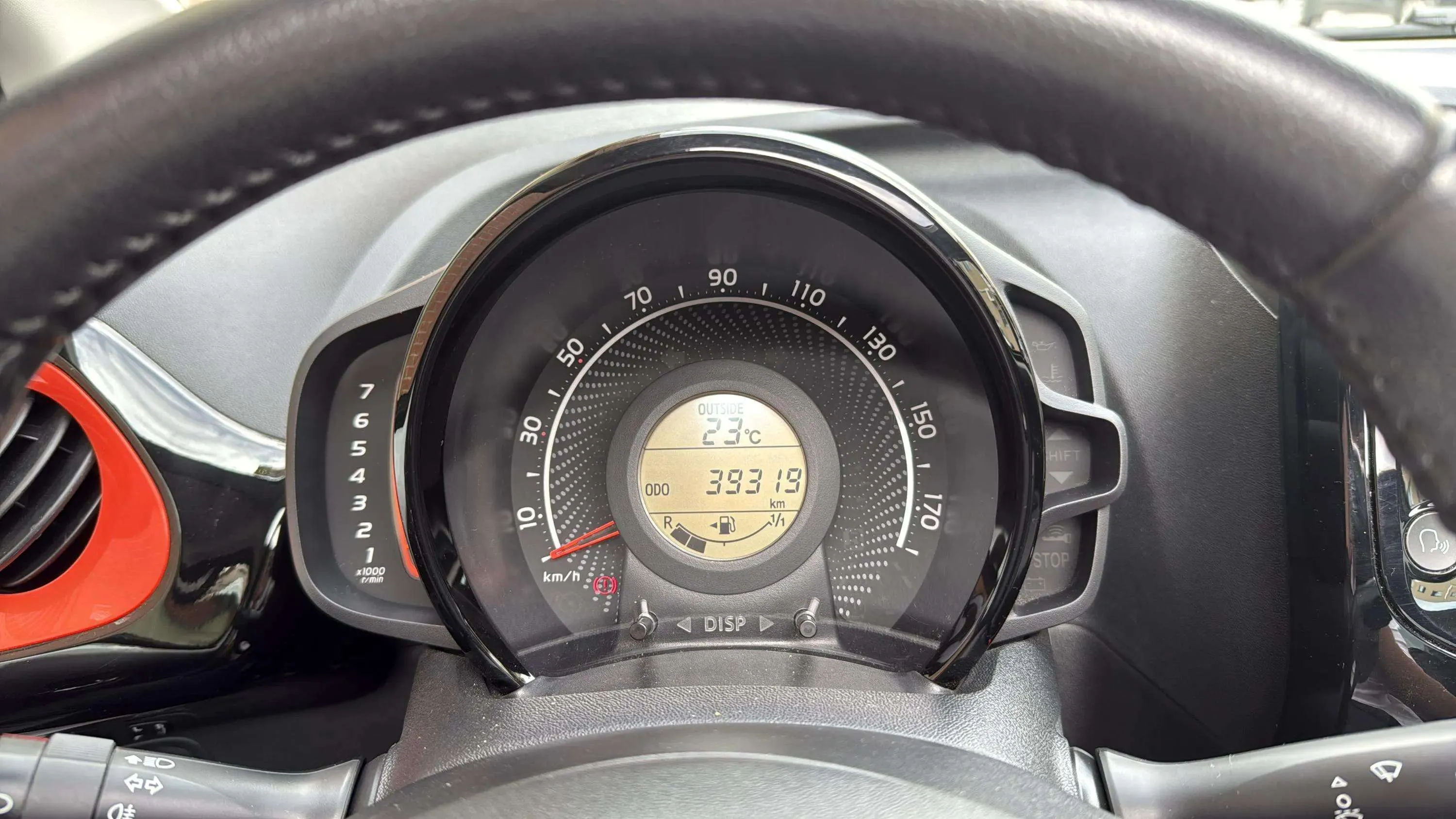 Toyota Aygo 1.0 70 x-wave - foto 19