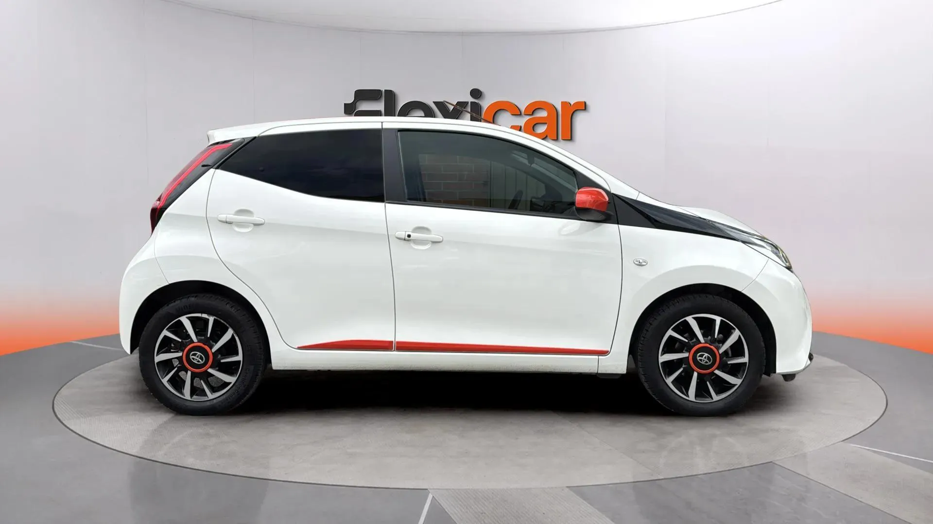 Toyota Aygo 1.0 70 x-wave - foto 3