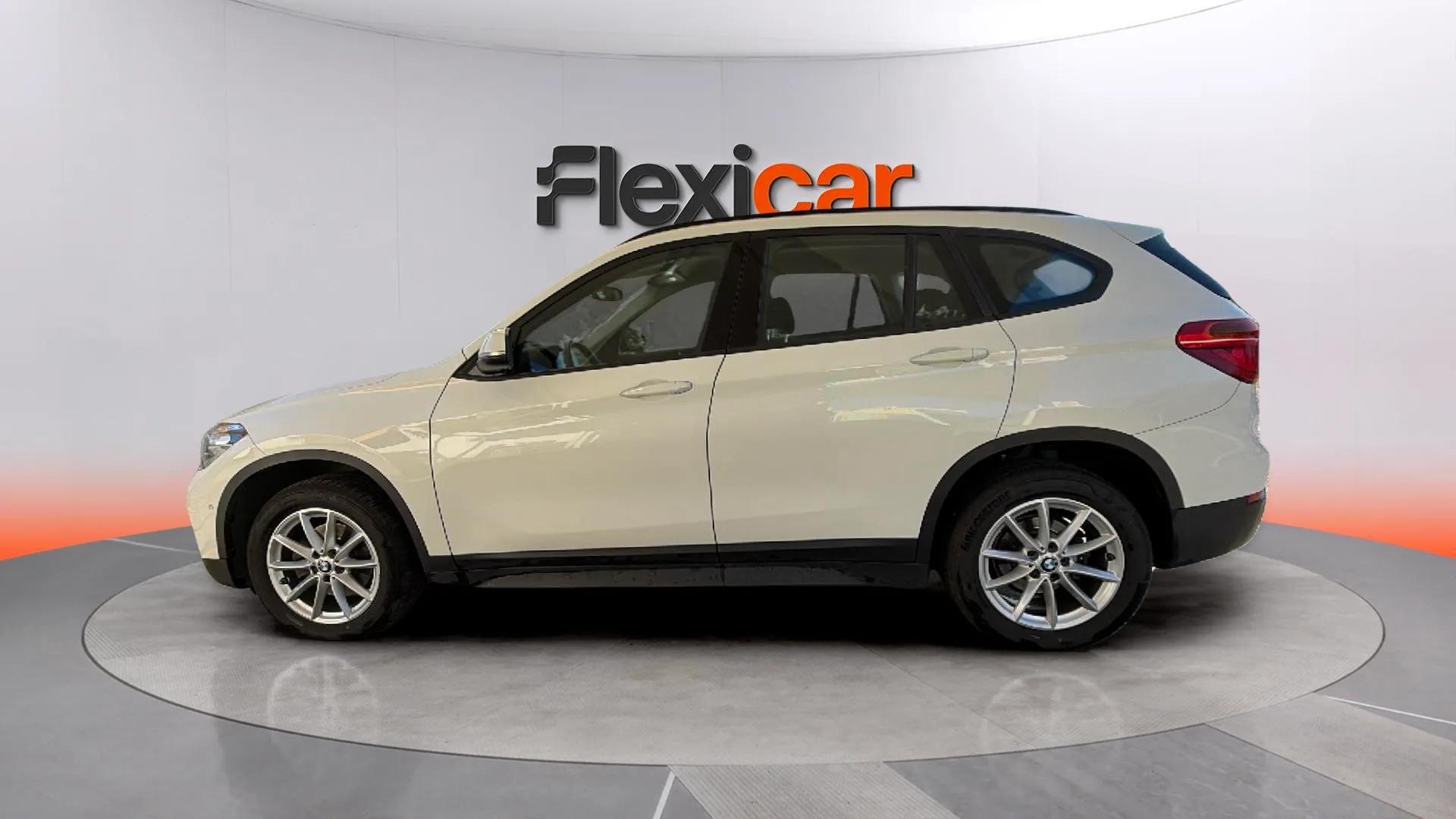 BMW X1 sDrive18d - foto 5