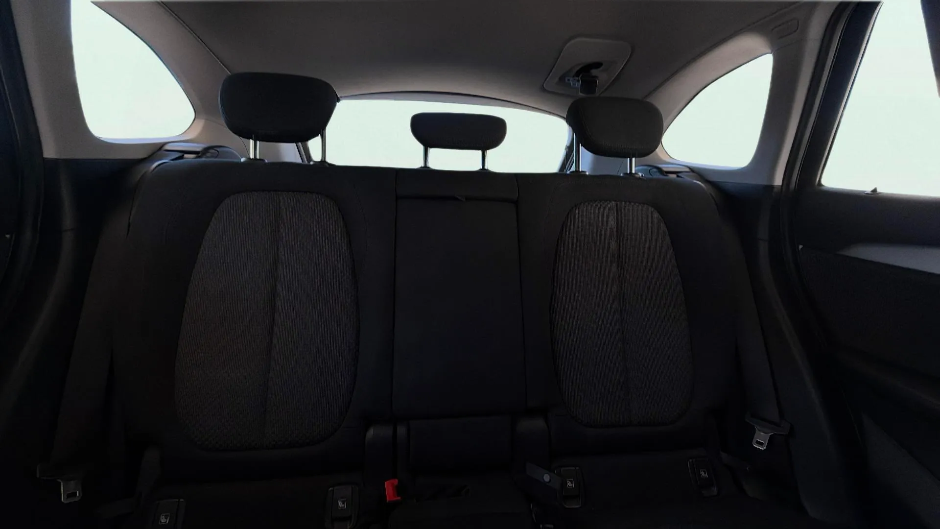 BMW X1 sDrive18d - foto 12