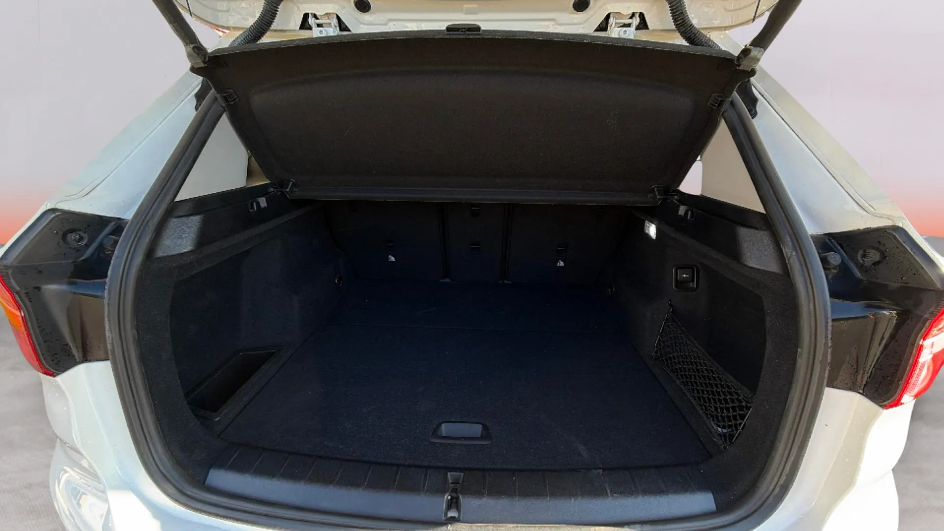 BMW X1 sDrive18d - foto 13
